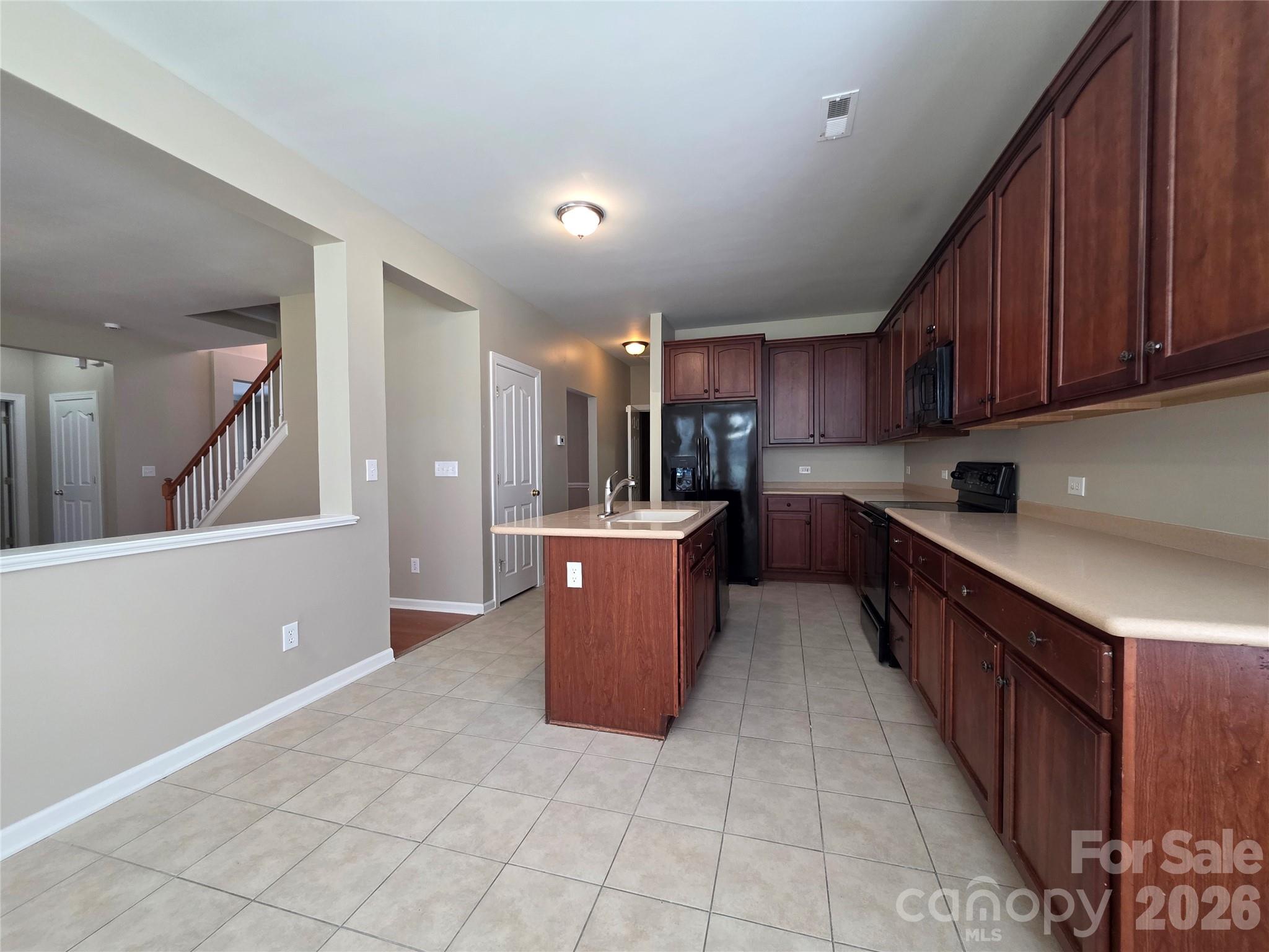 10601 Bere Island Drive — Charlotte