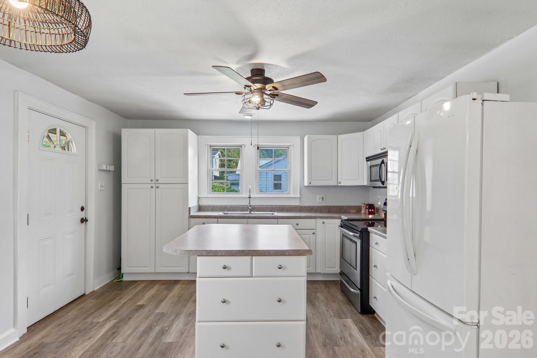 120 Caring Place Loop — Clyde