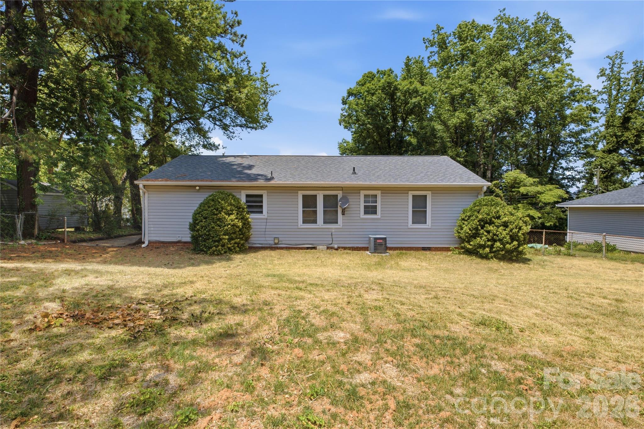 1323 Meadowbrook Circle — Salisbury