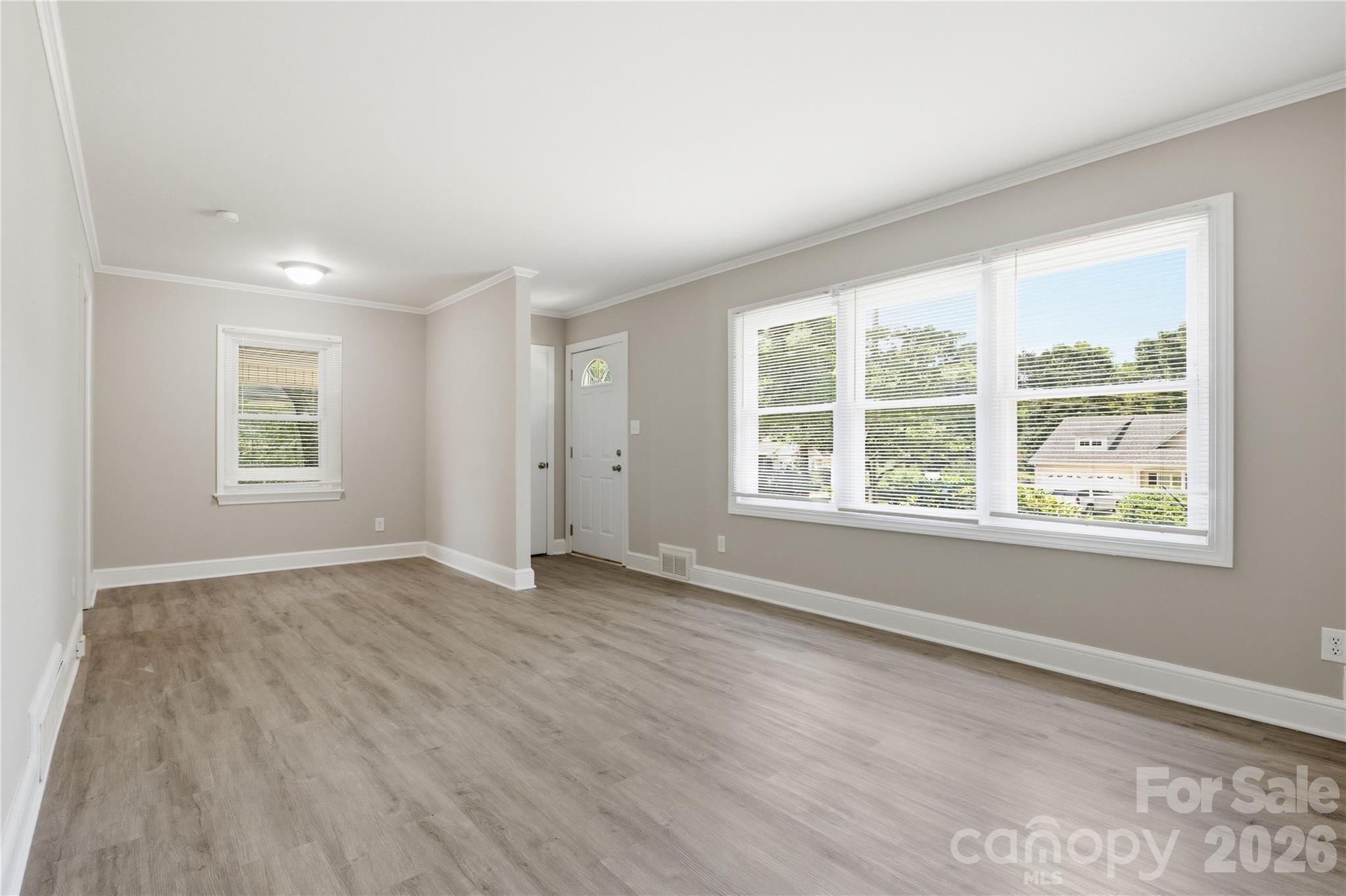 1323 Meadowbrook Circle — Salisbury