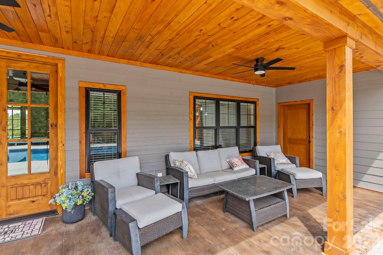 178 Key Farmstead Lane — Lincolnton
