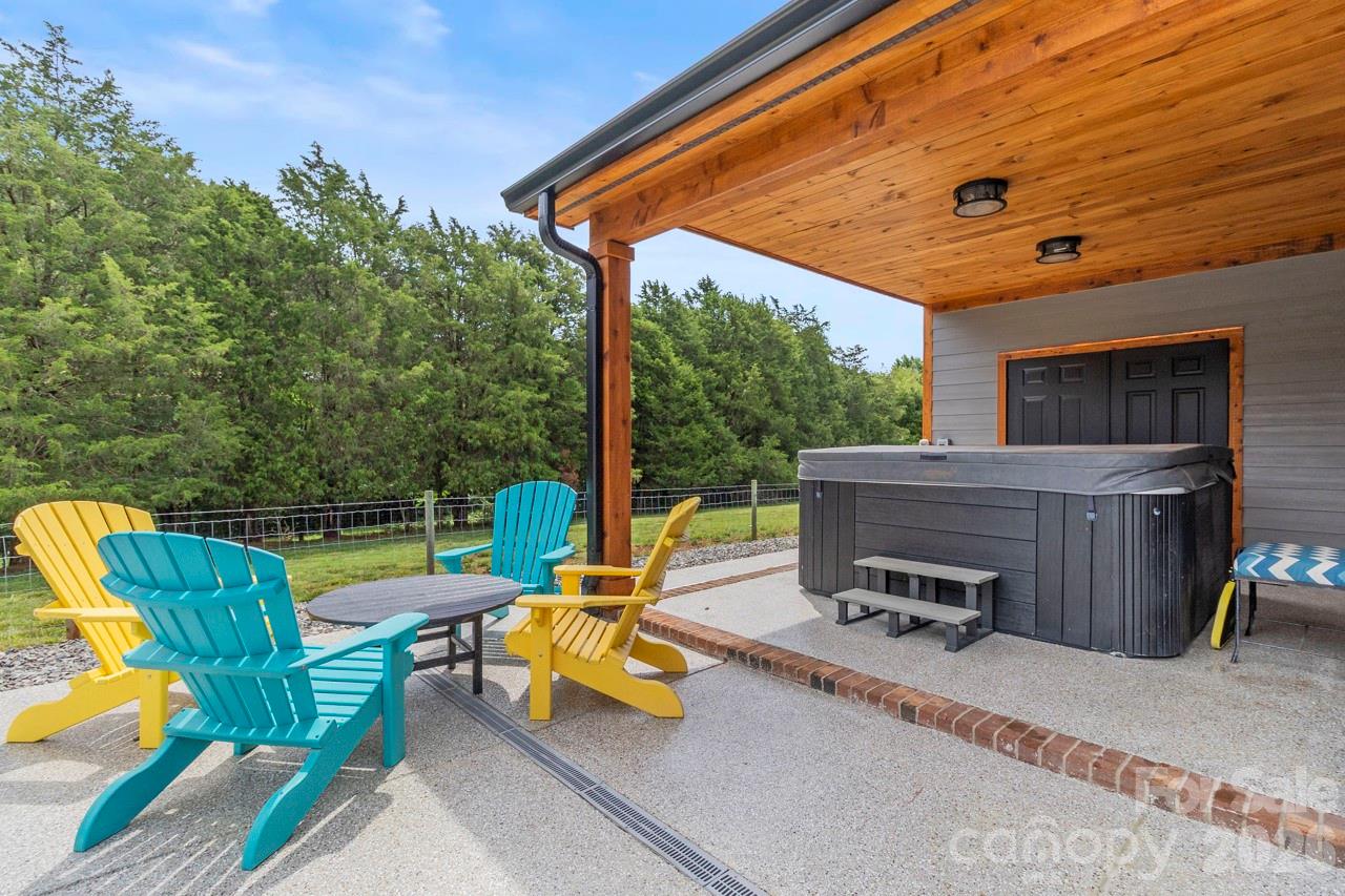 178 Key Farmstead Lane — Lincolnton