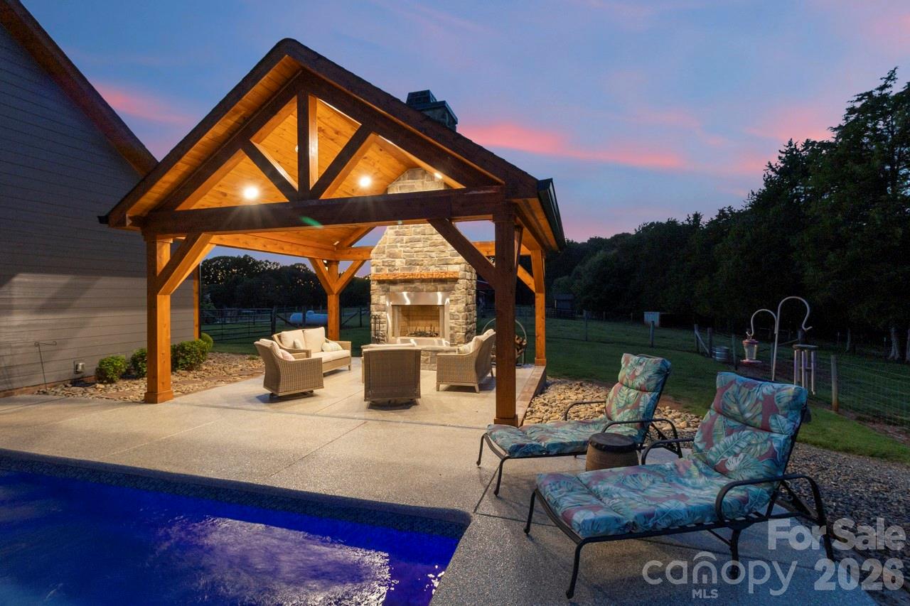 178 Key Farmstead Lane — Lincolnton