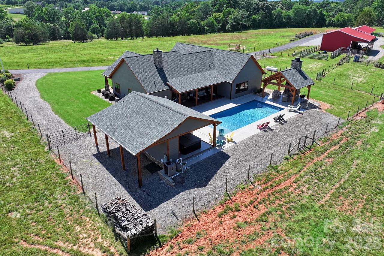 178 Key Farmstead Lane — Lincolnton