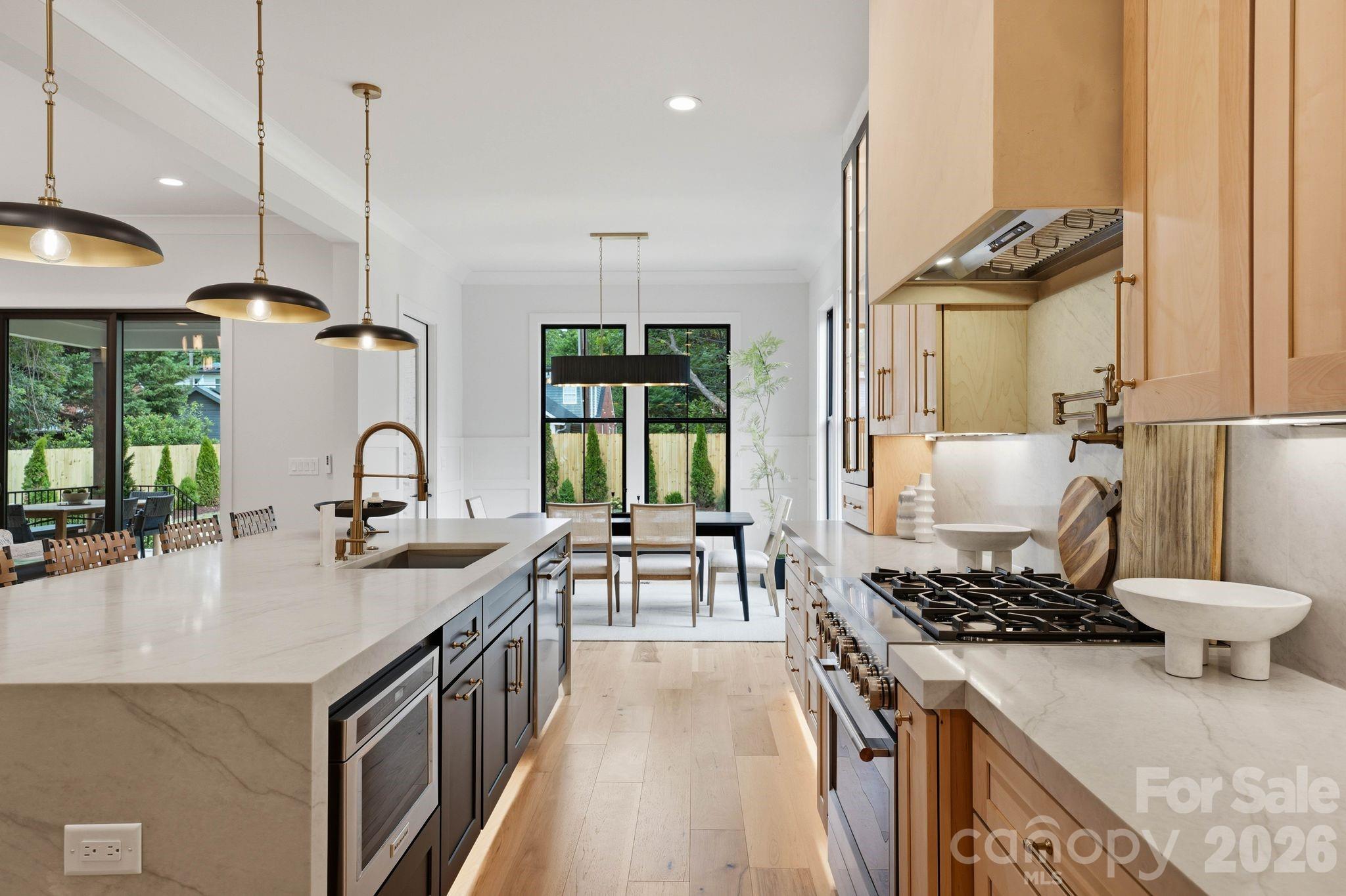 1412 Lyon Court — Charlotte