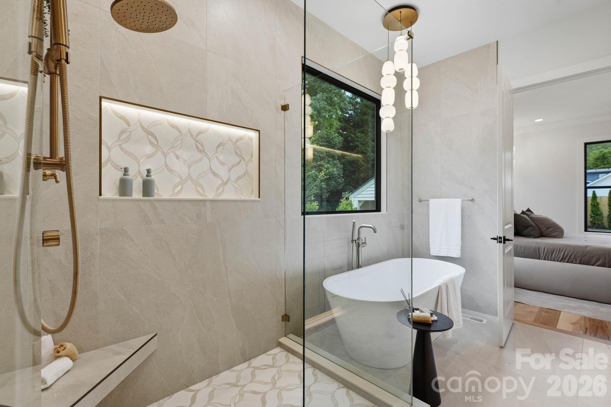 1412 Lyon Court — Charlotte