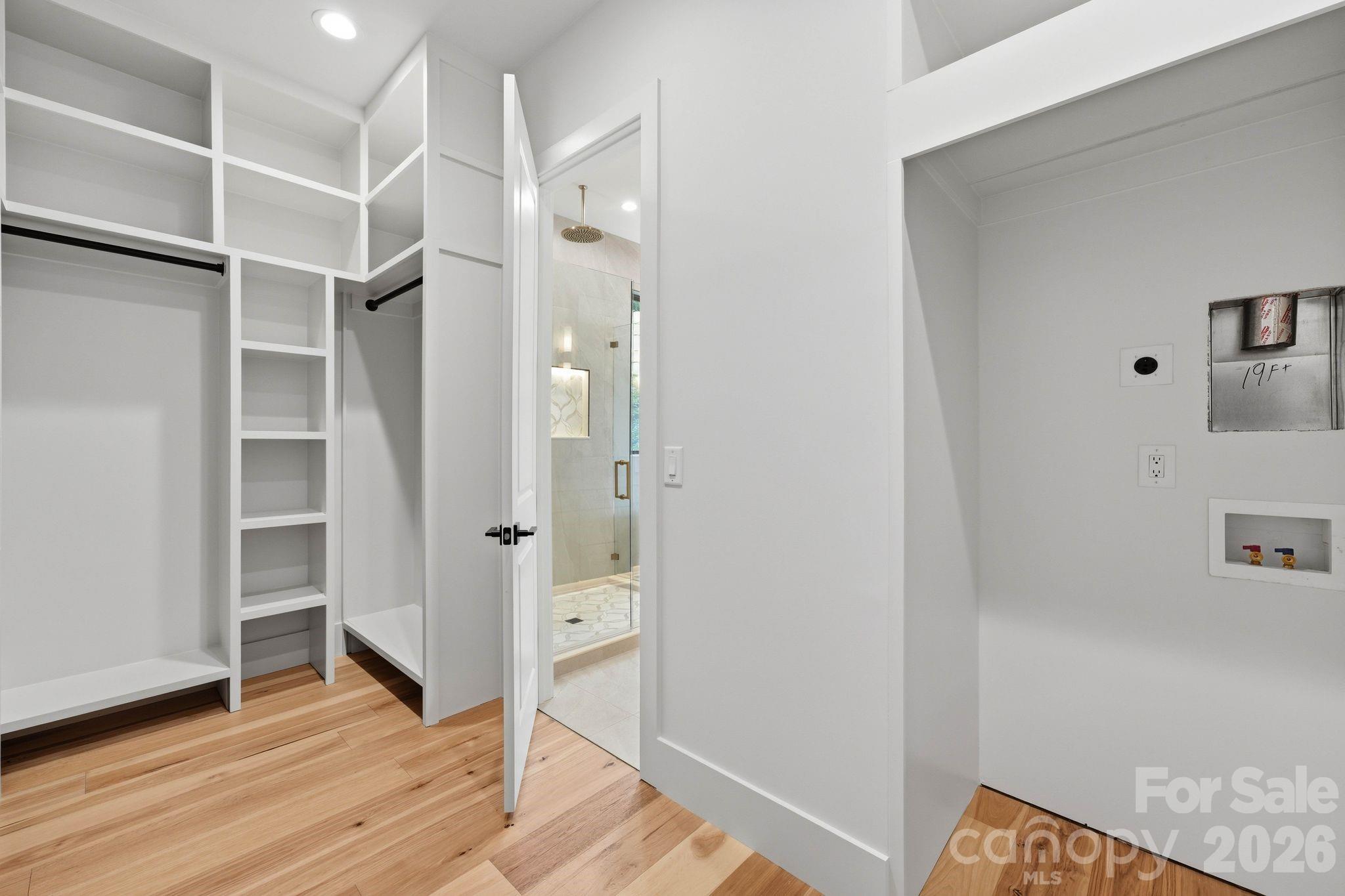 1412 Lyon Court — Charlotte