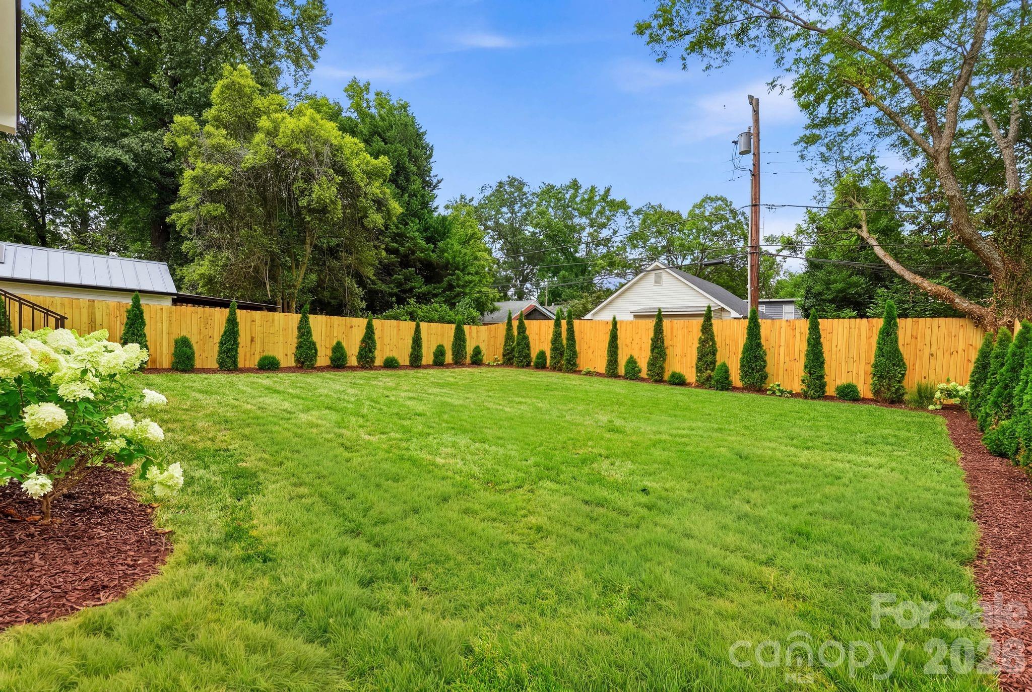 1412 Lyon Court — Charlotte