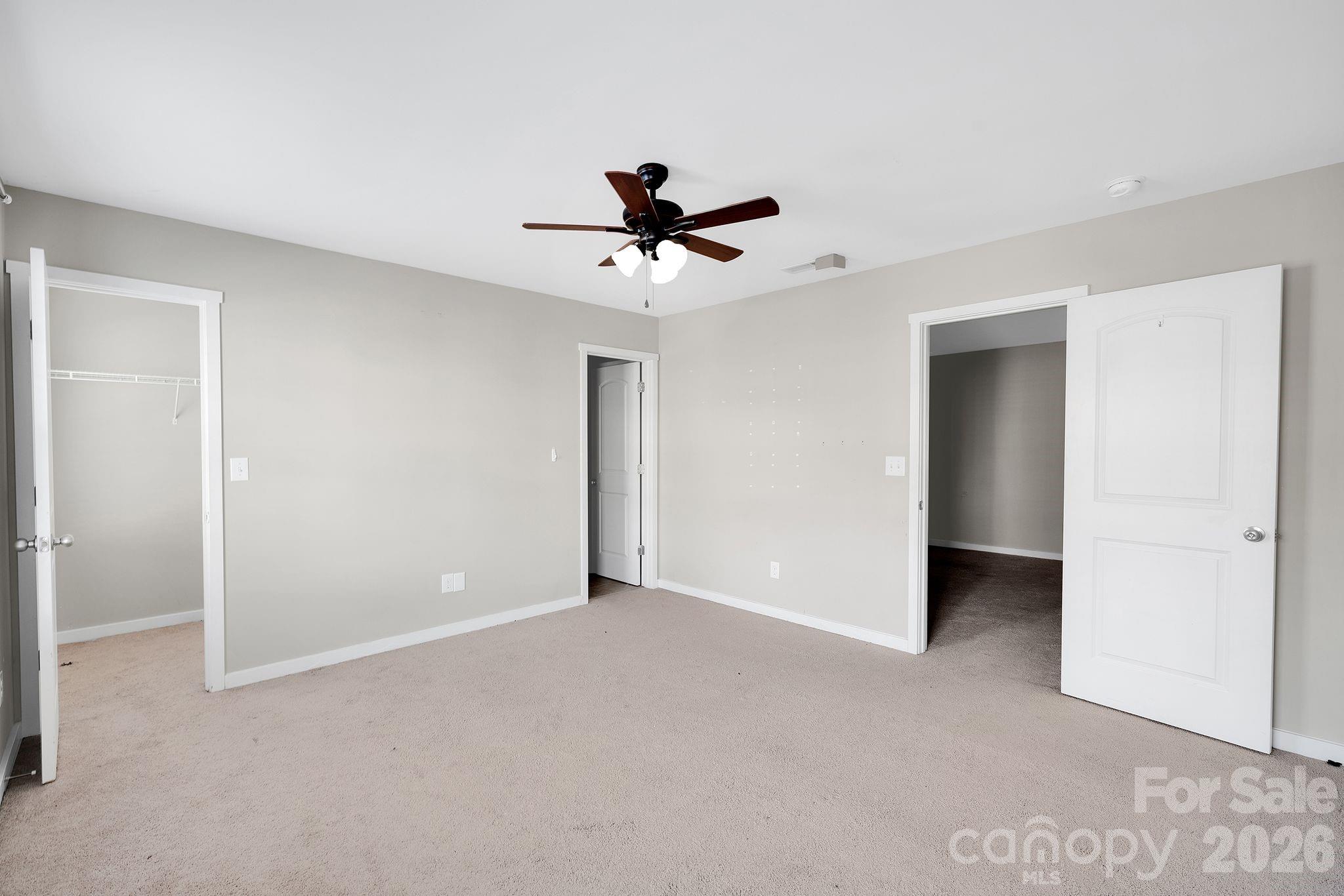 433 Battery Circle — Clover