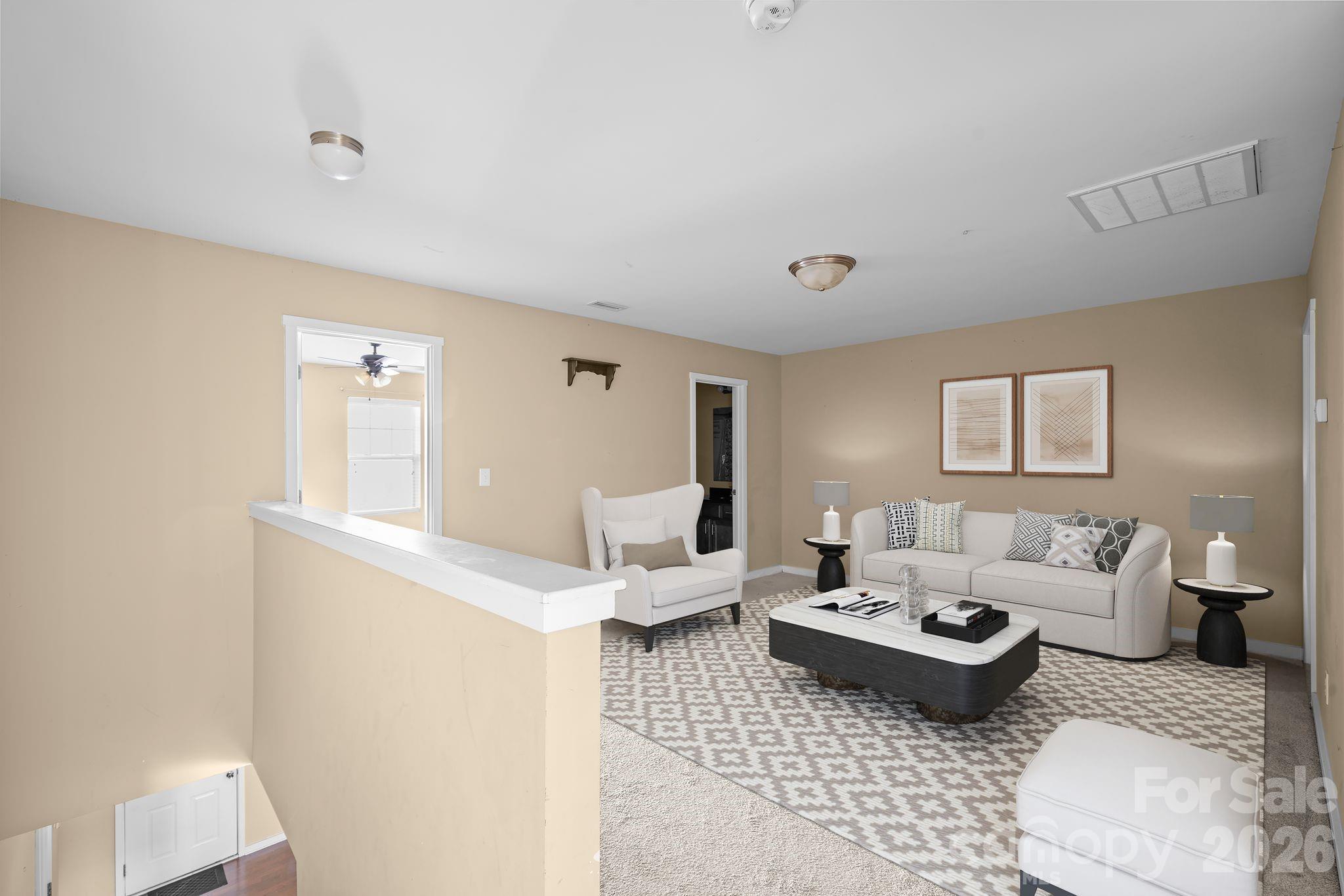 433 Battery Circle — Clover
