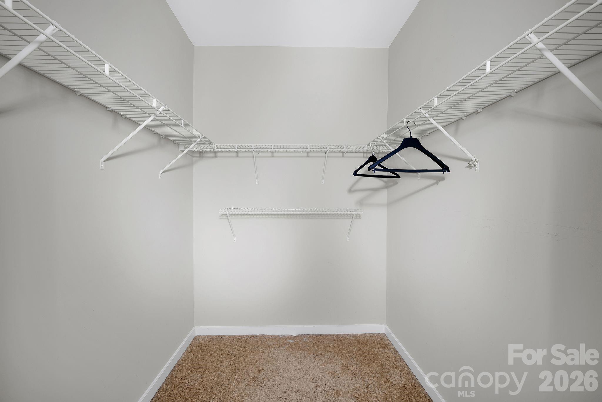 433 Battery Circle — Clover