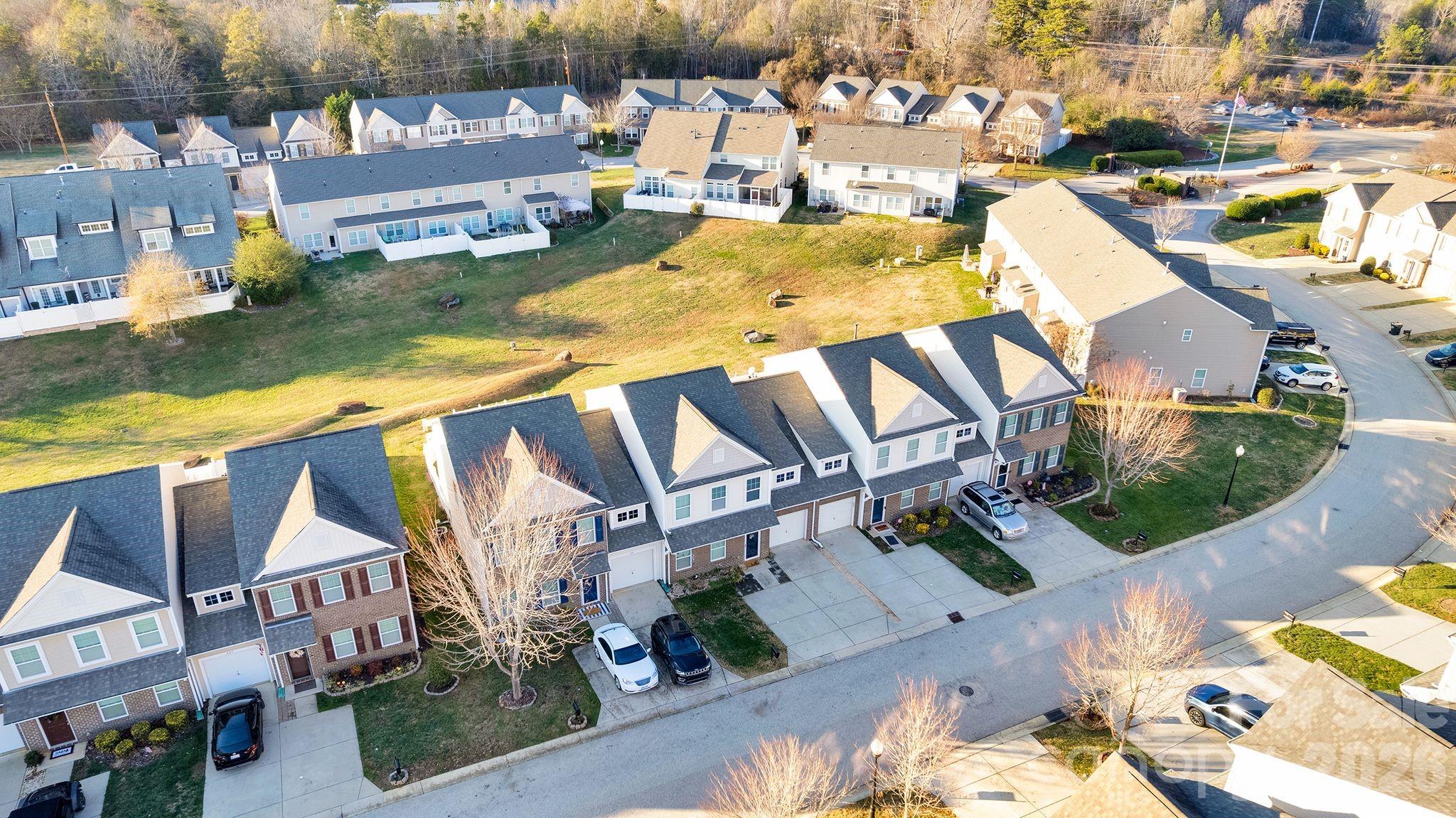 433 Battery Circle — Clover