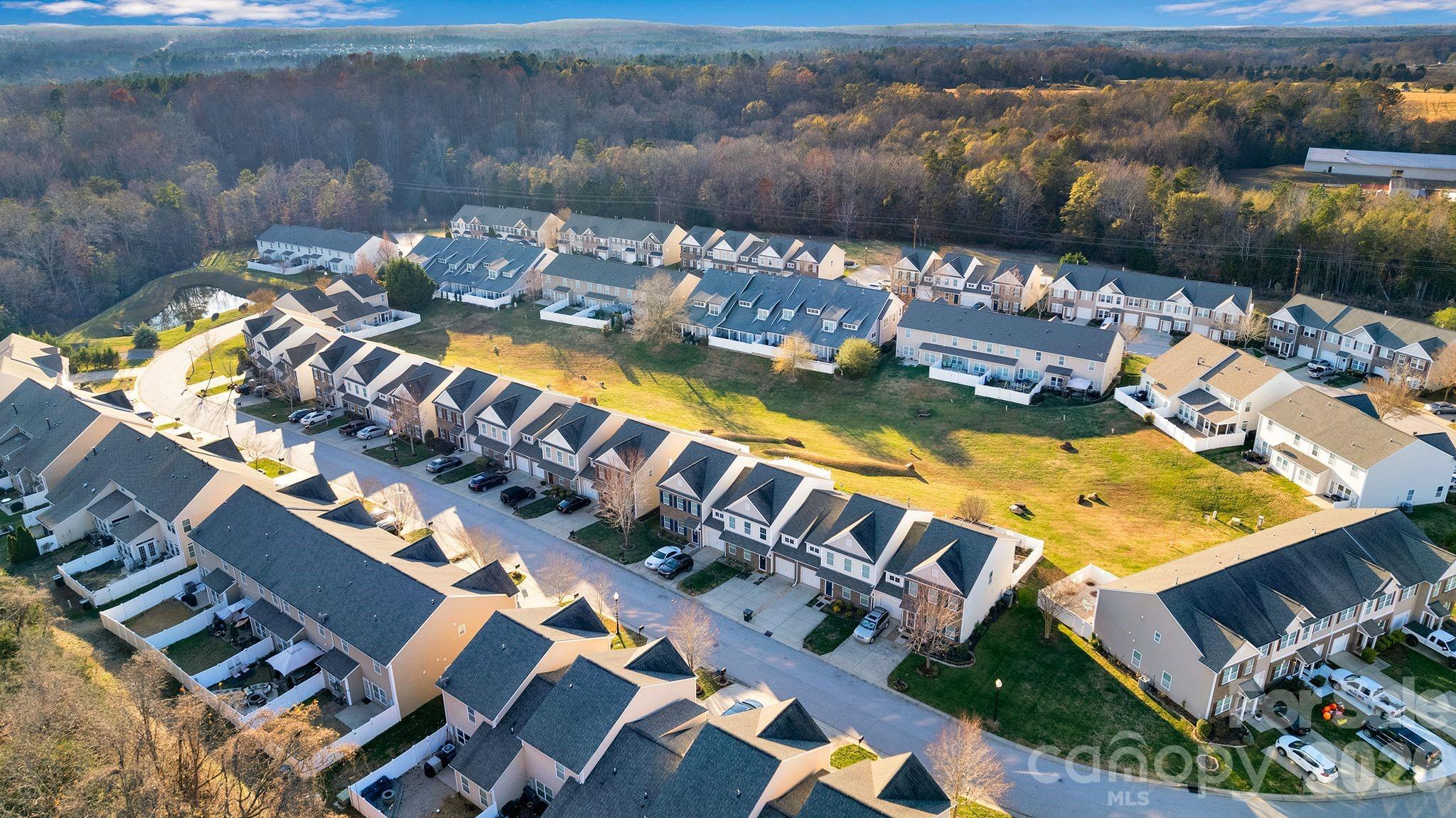 433 Battery Circle — Clover
