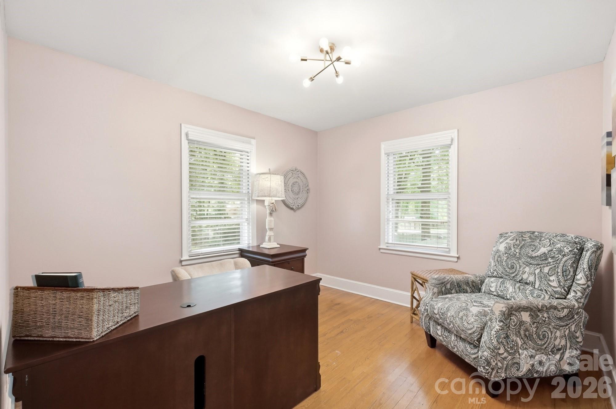 7919 Linda Lake Drive — Charlotte