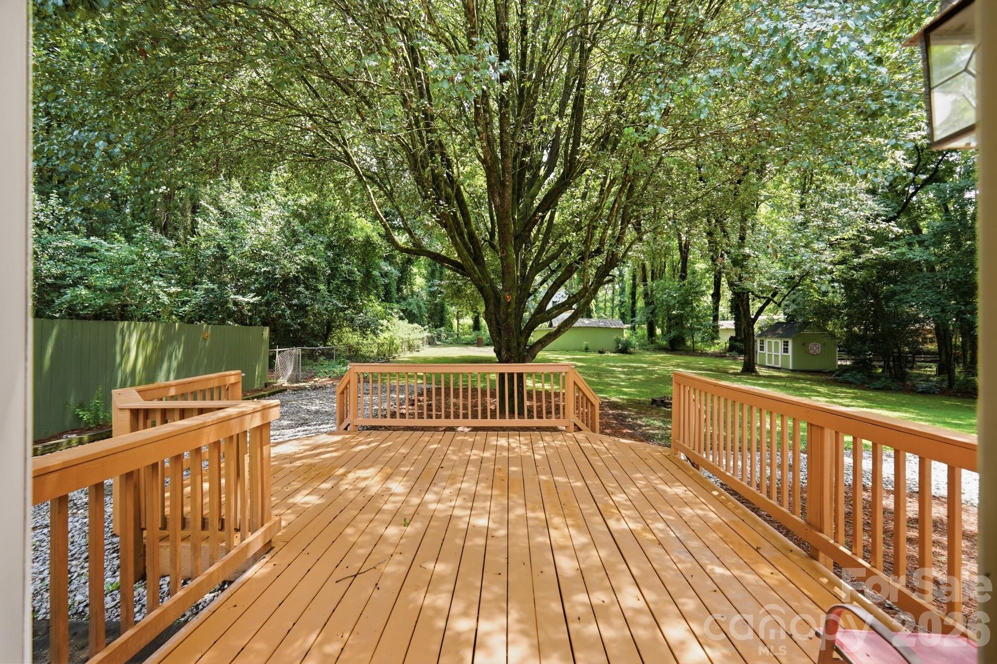 7919 Linda Lake Drive — Charlotte