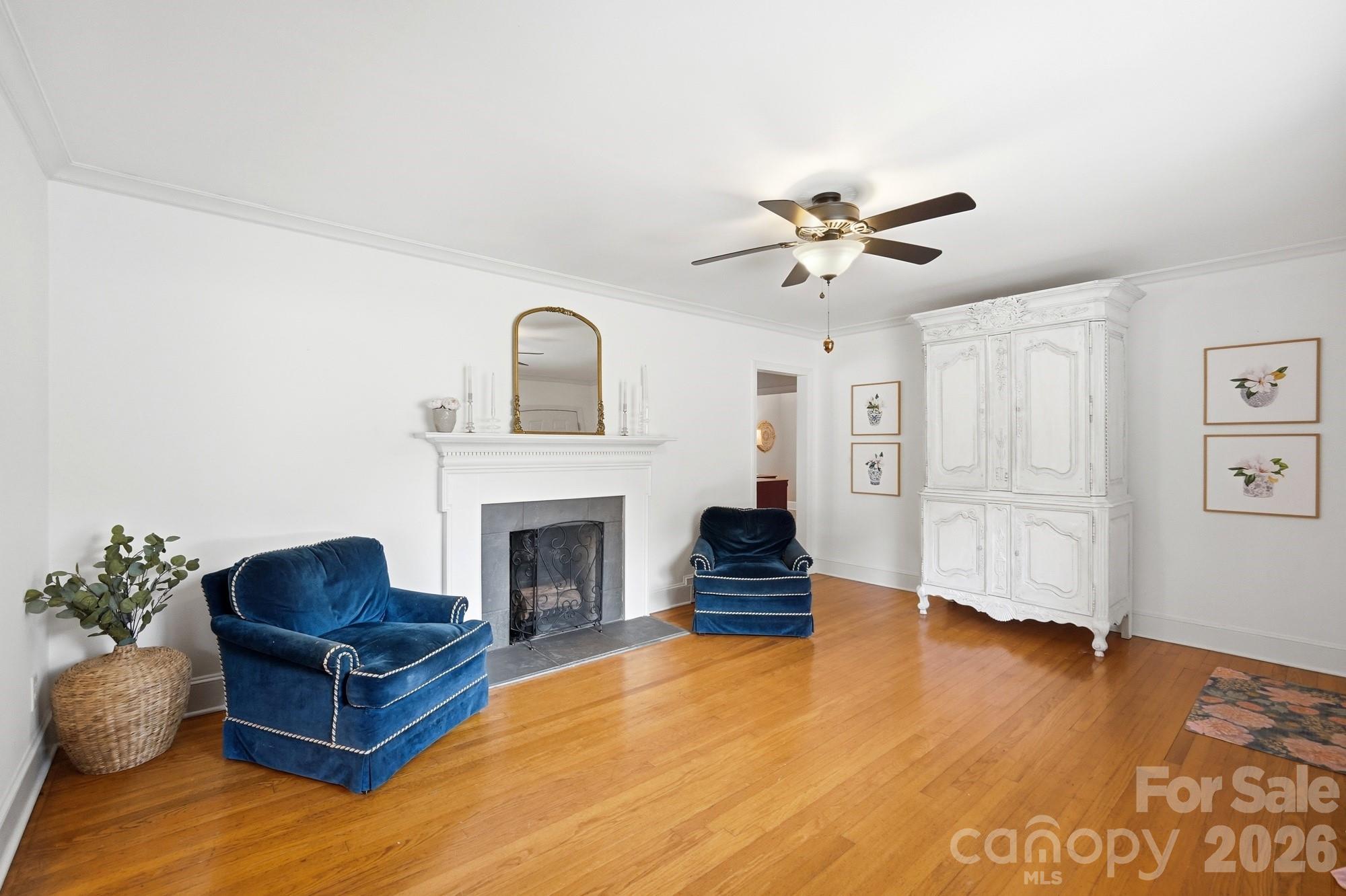 7919 Linda Lake Drive — Charlotte