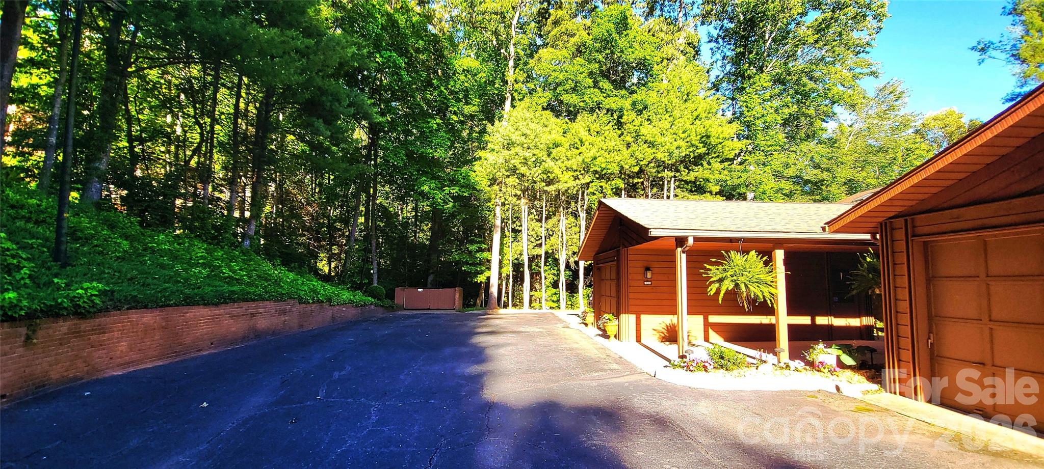 308 Woodfield Drive — Asheville