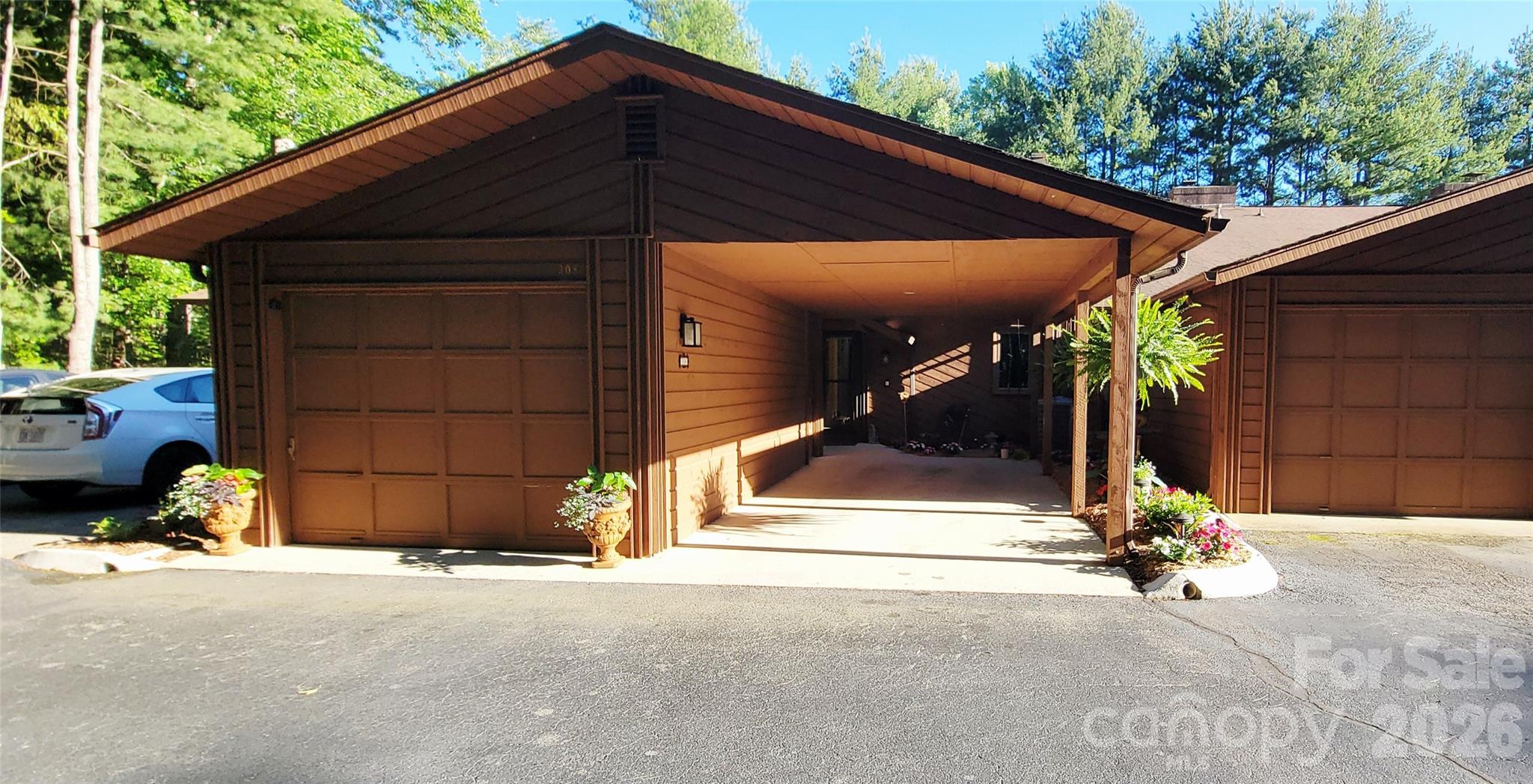 308 Woodfield Drive — Asheville