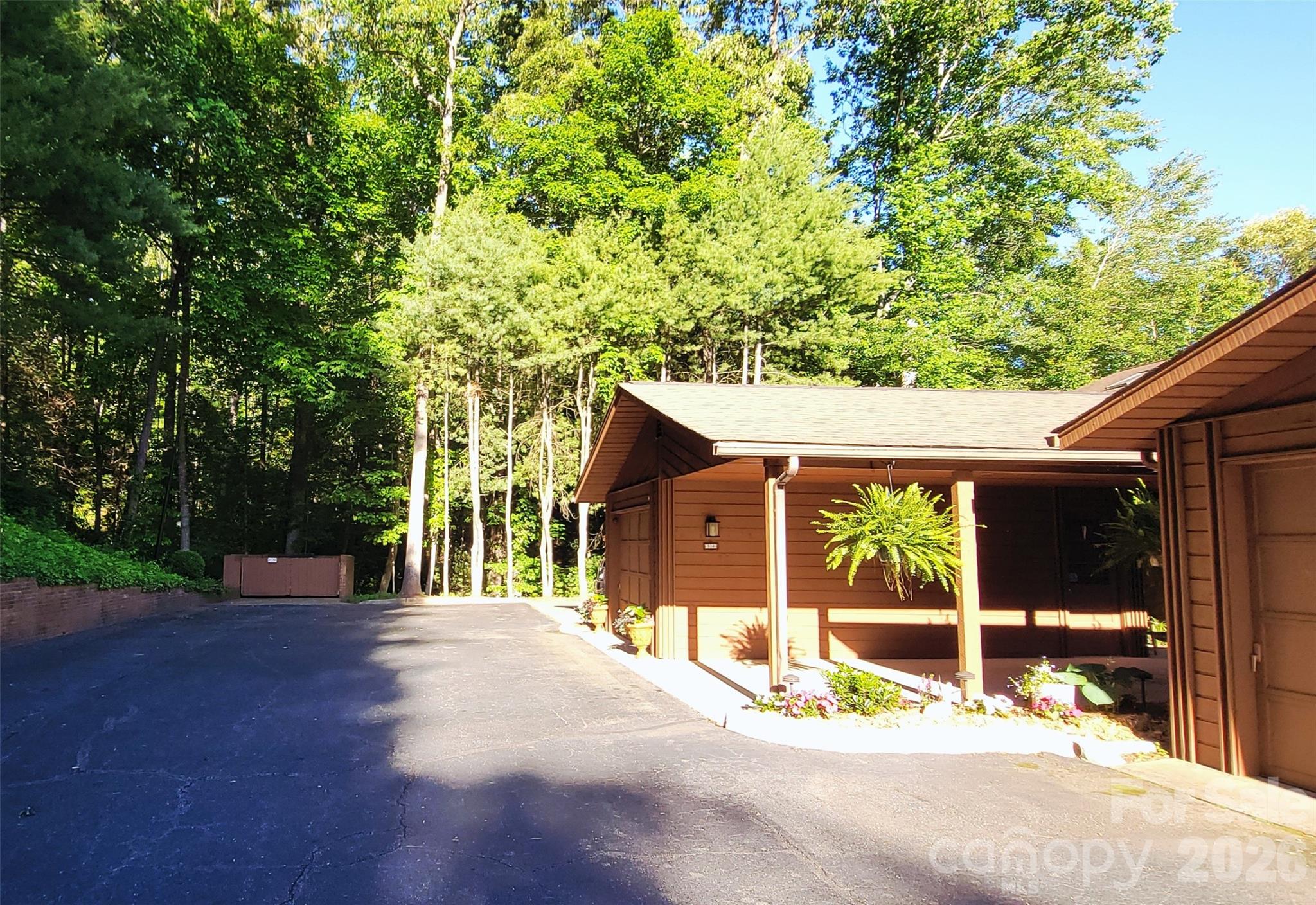 308 Woodfield Drive — Asheville