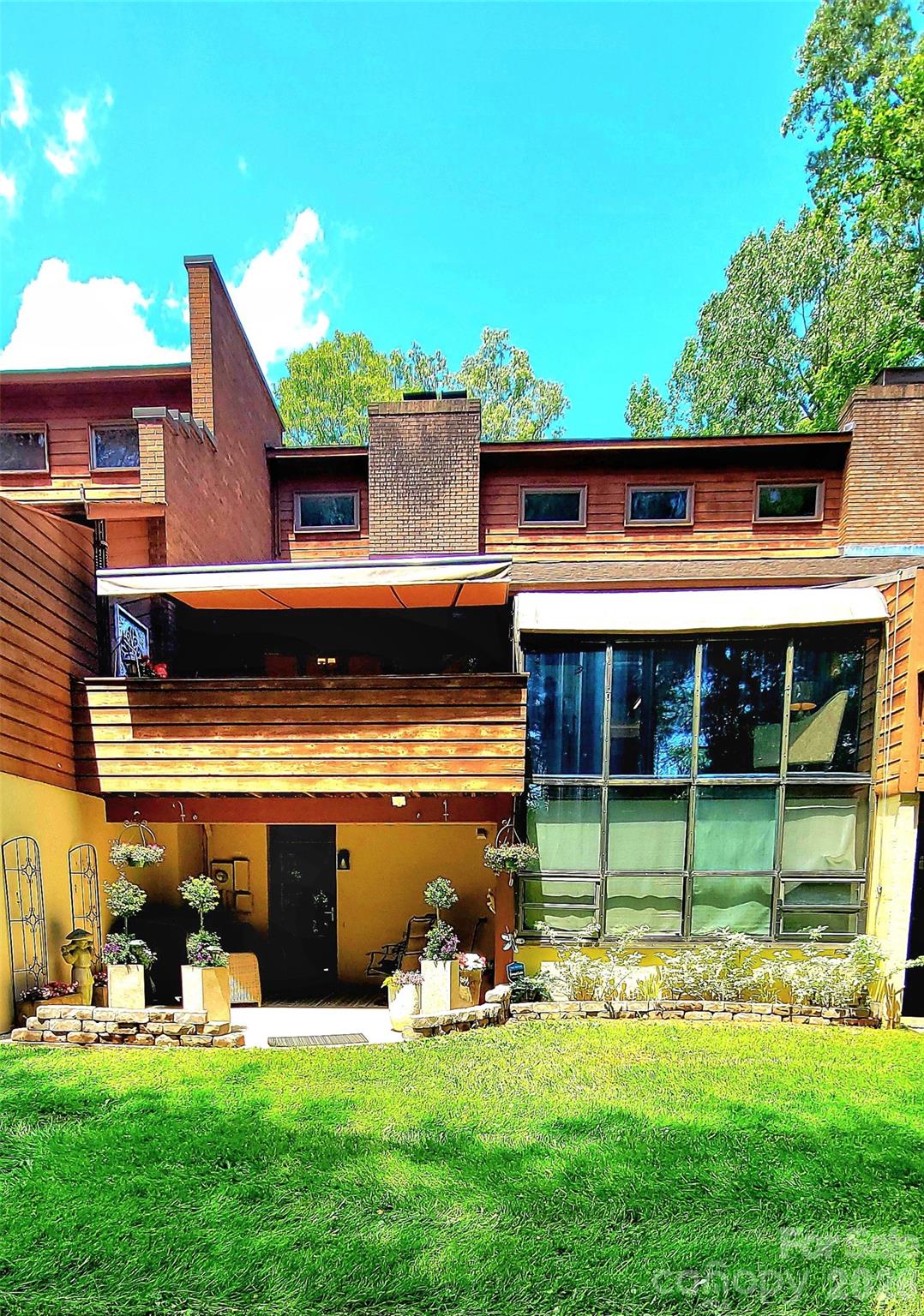 308 Woodfield Drive — Asheville