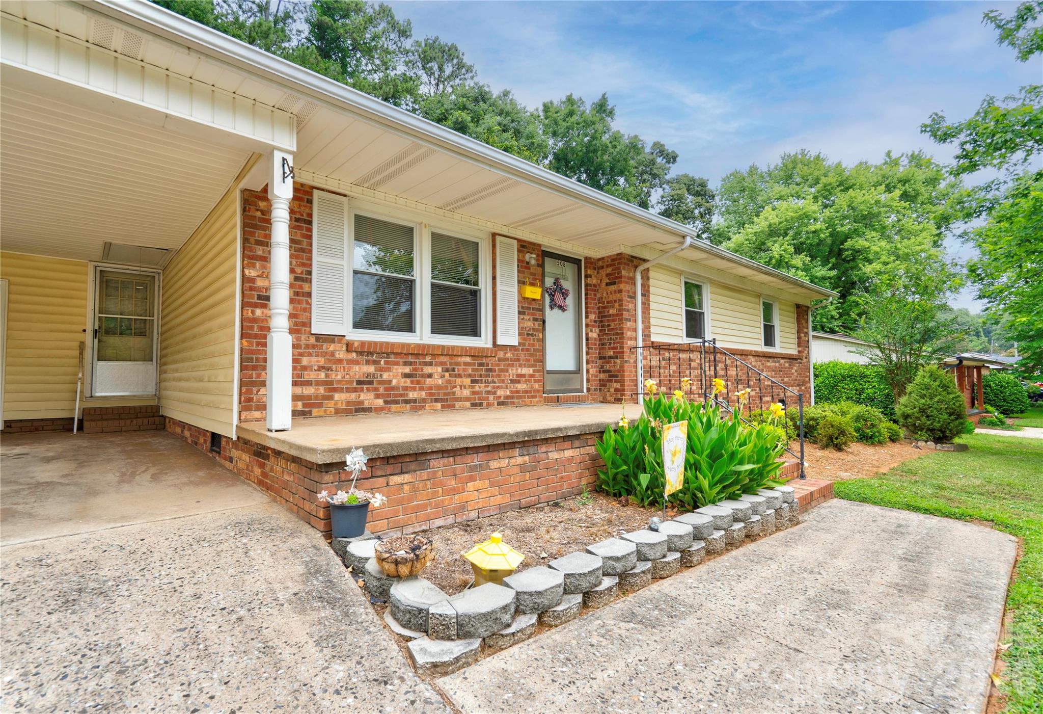 508 Leander Street — Shelby