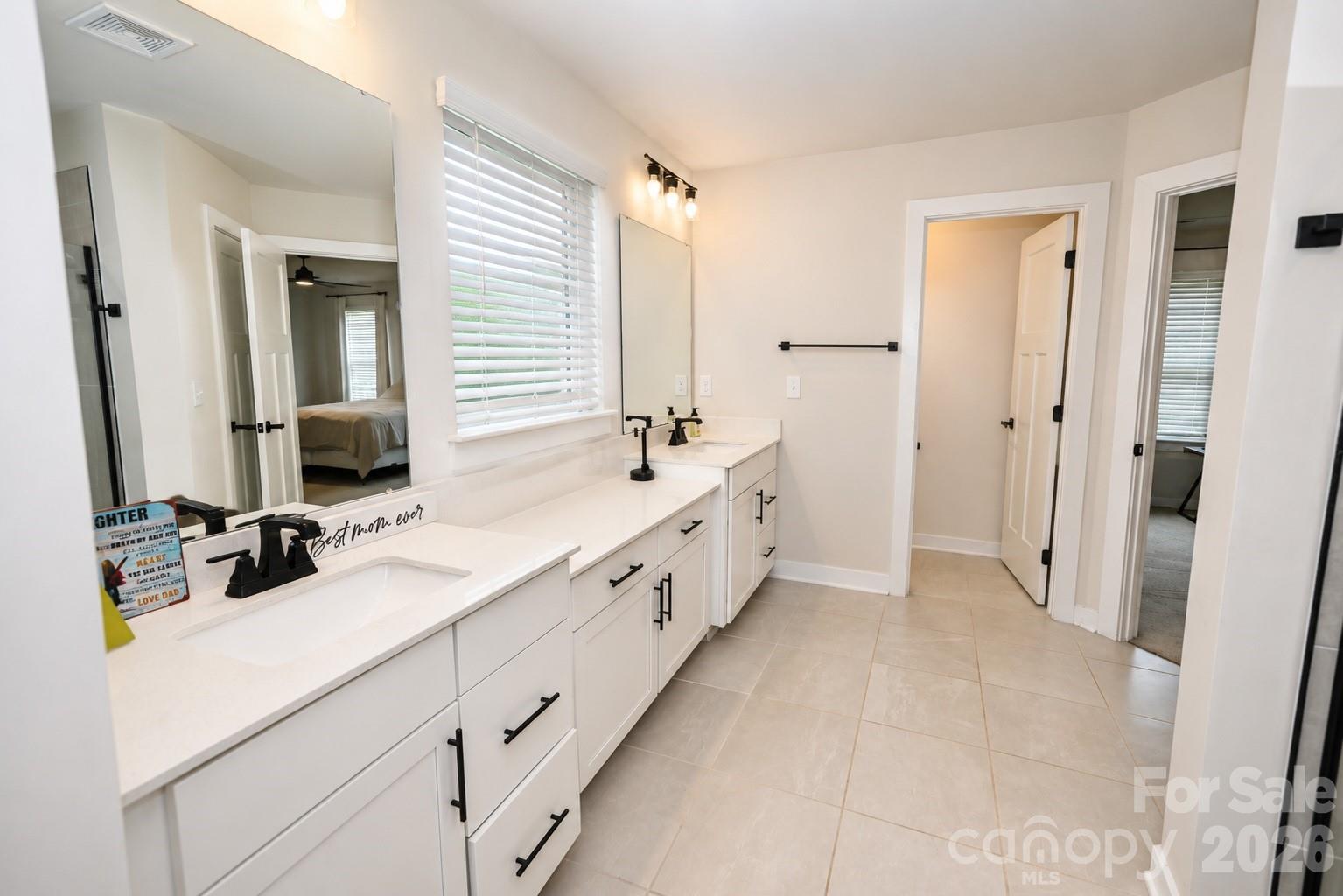 208 Tetcott Street — Mooresville