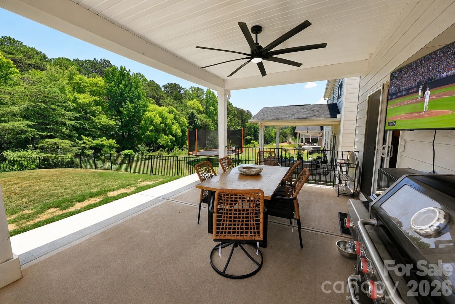 208 Tetcott Street — Mooresville