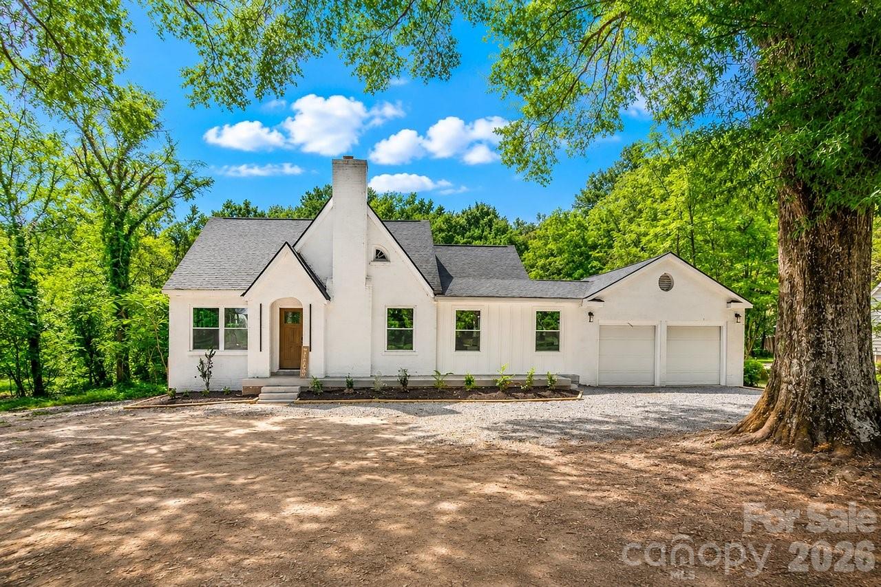 4115 N Sharon Amity Road — Charlotte