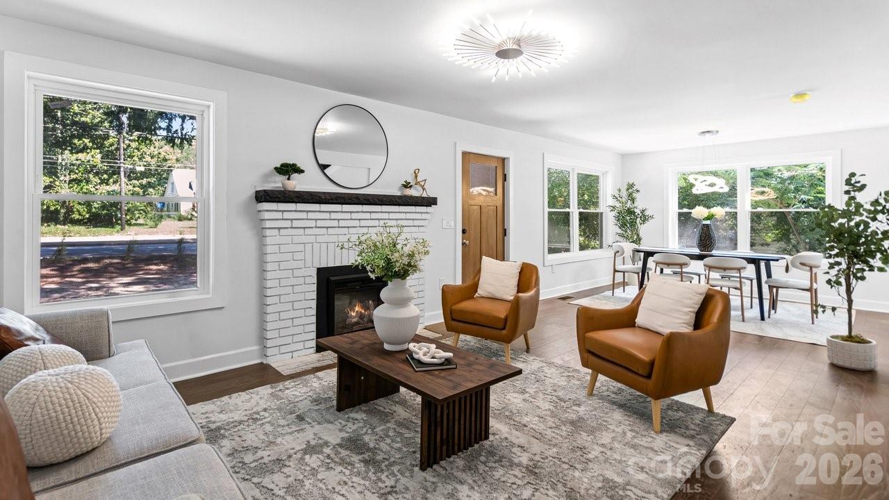 4115 N Sharon Amity Road — Charlotte