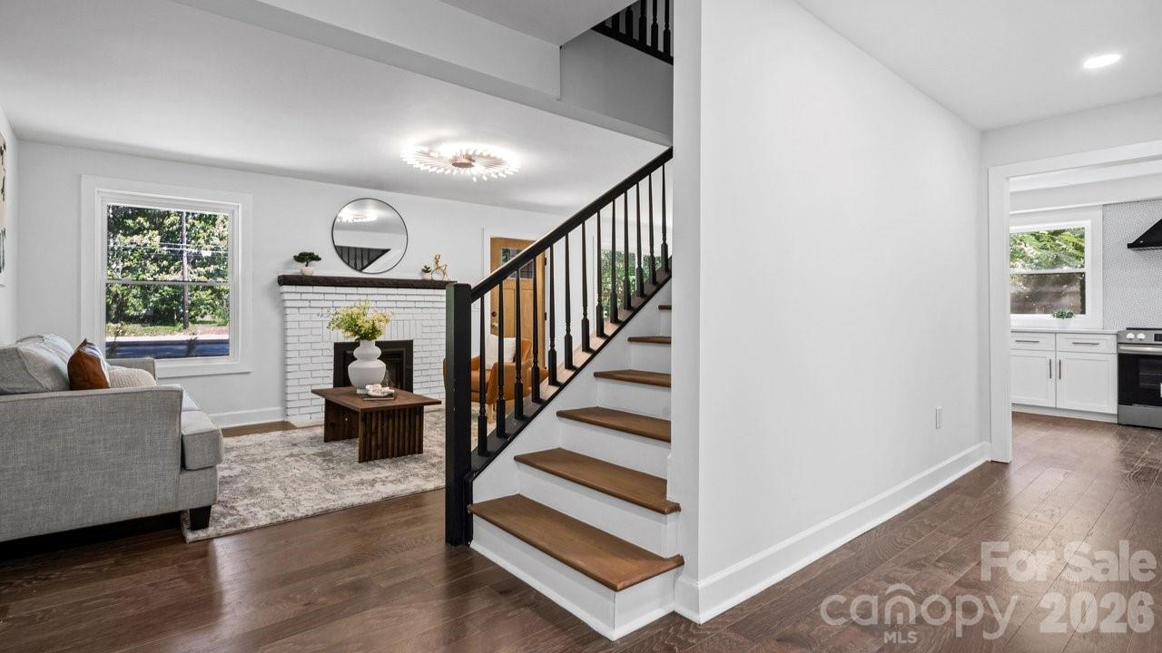 4115 N Sharon Amity Road — Charlotte