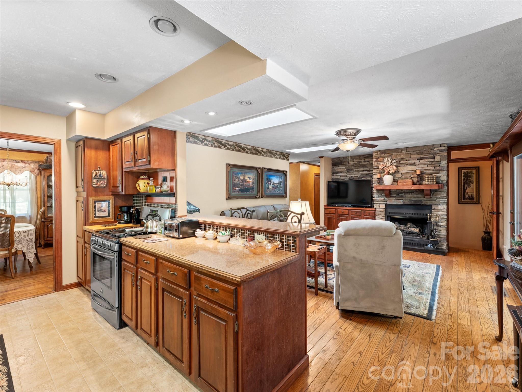 3 Westbridge Drive — Hendersonville