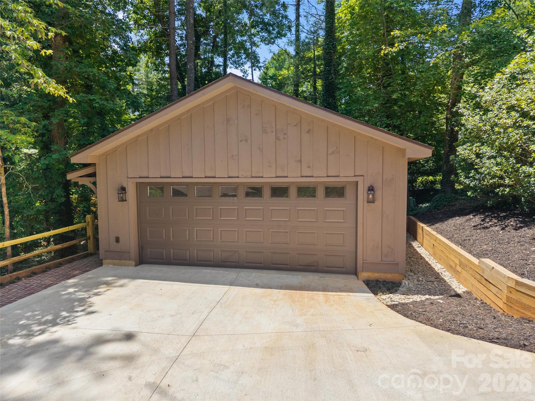3 Westbridge Drive — Hendersonville