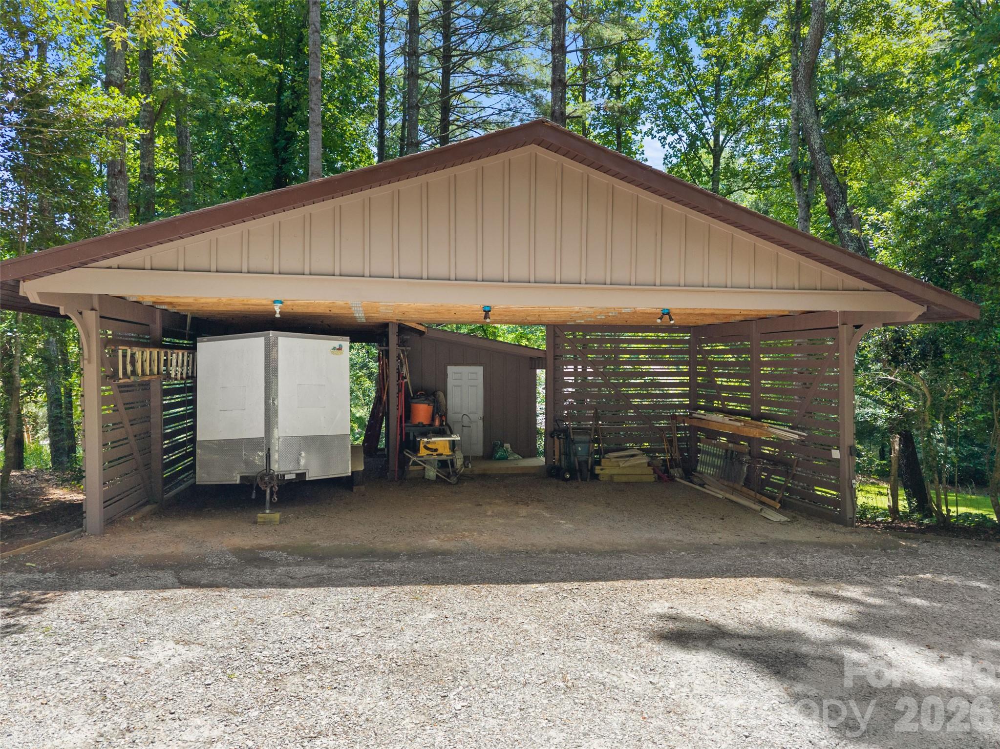 3 Westbridge Drive — Hendersonville