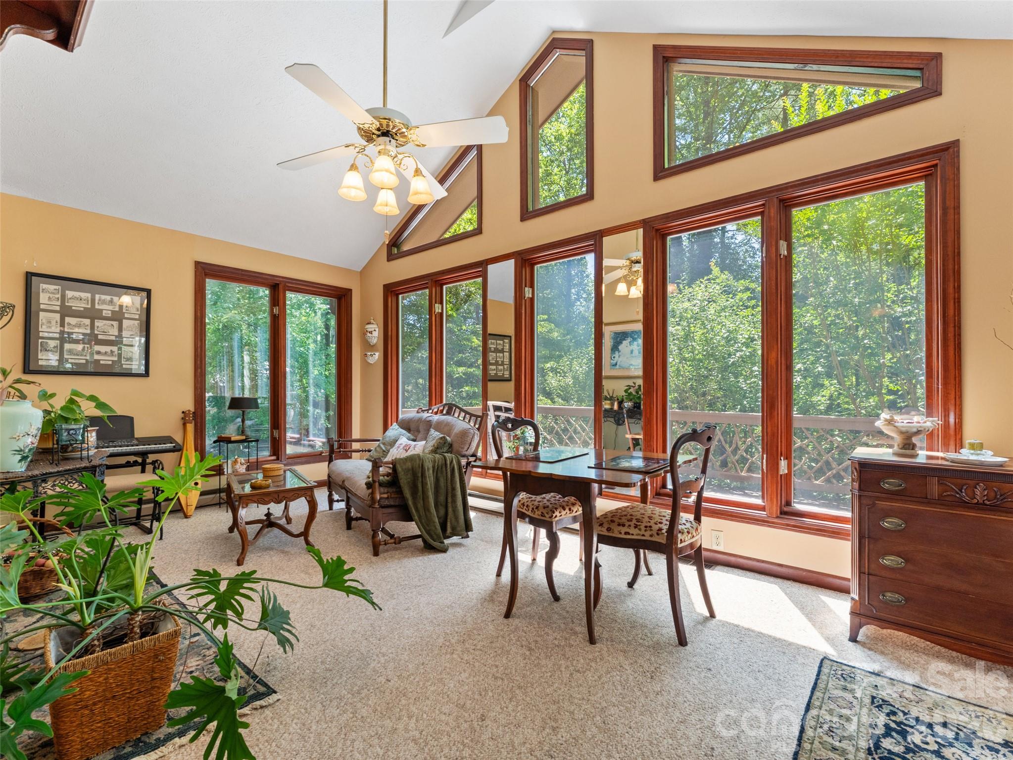3 Westbridge Drive — Hendersonville
