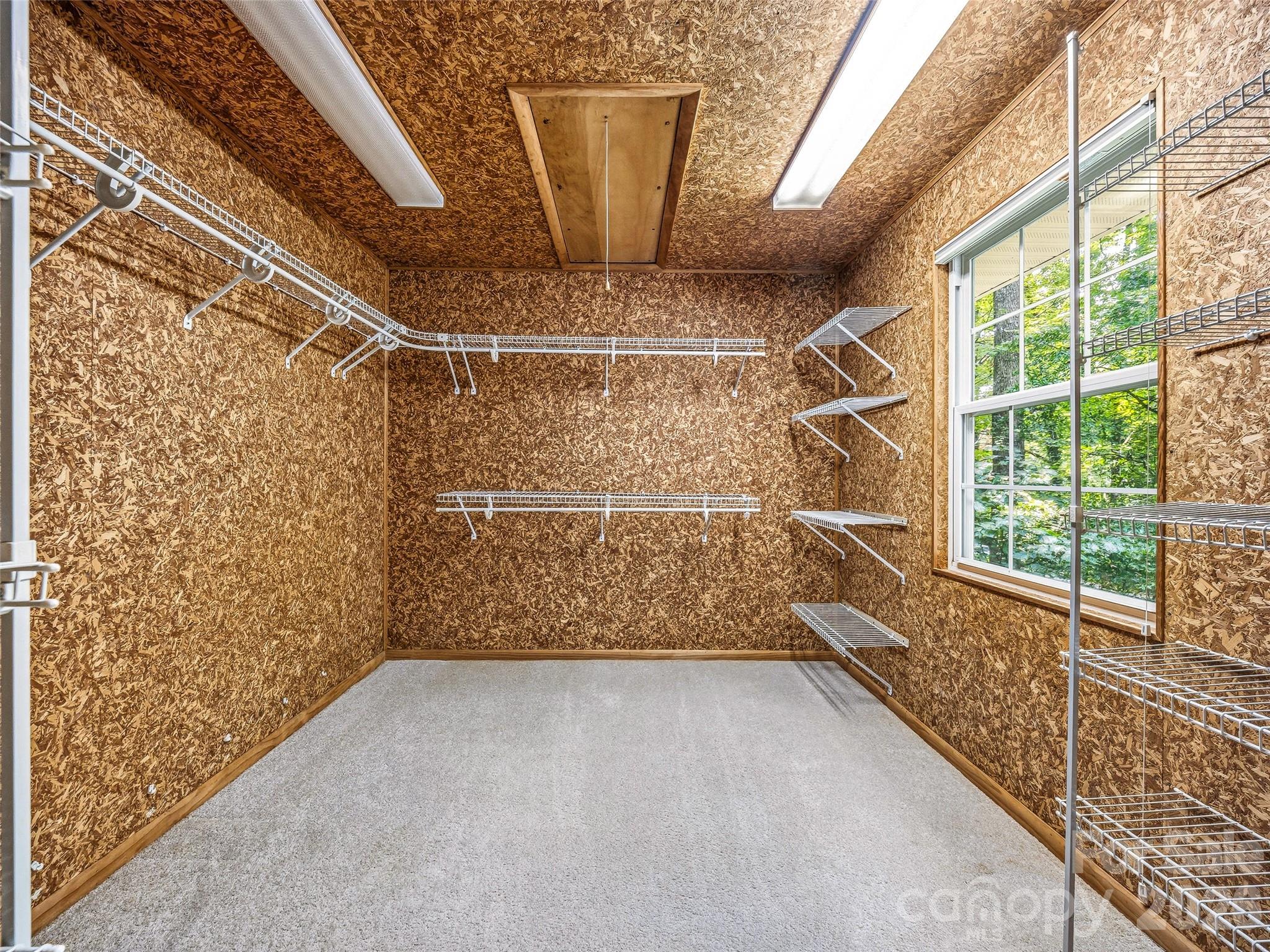 206 Camellia Way — Laurel Park