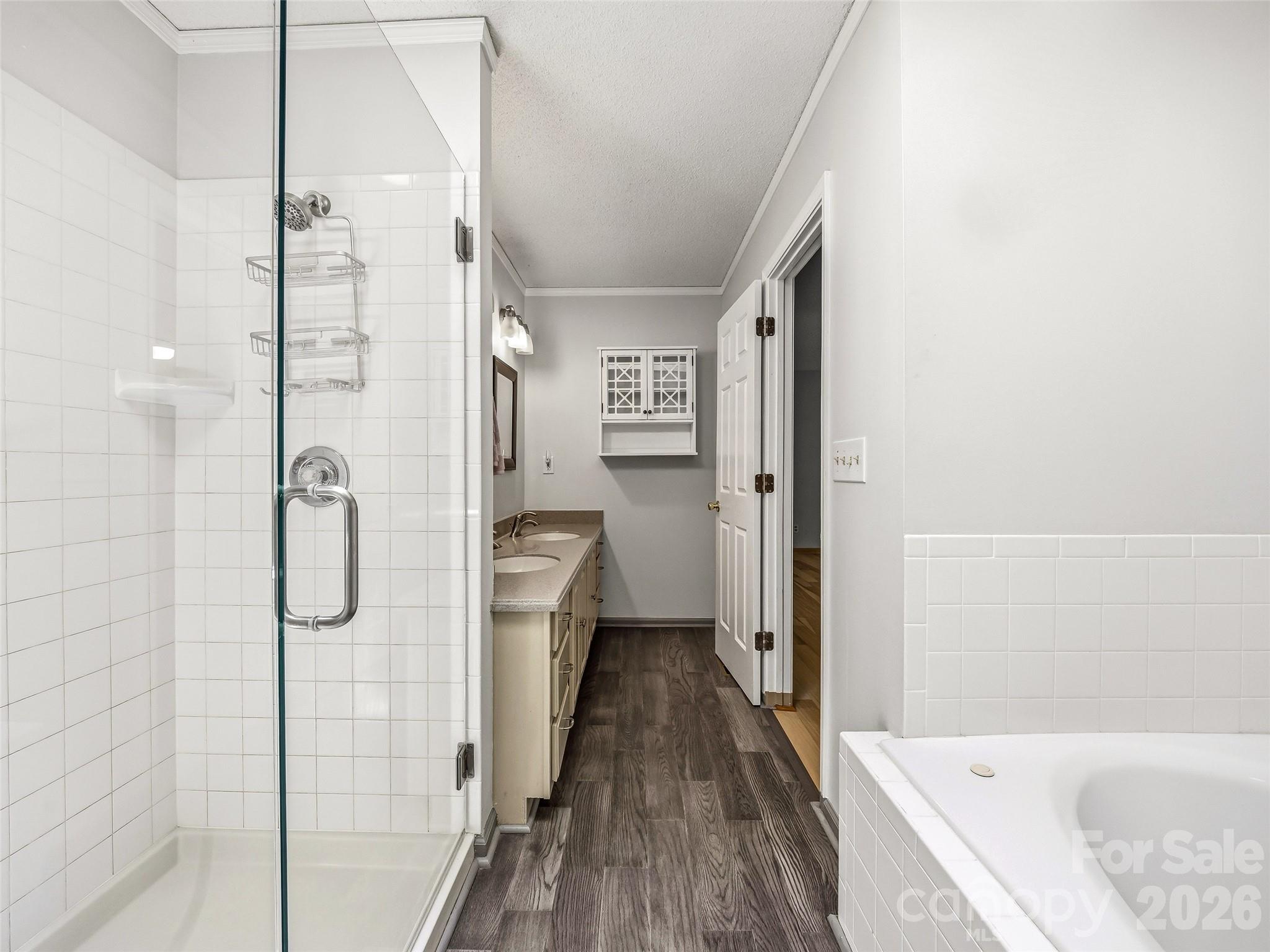 206 Camellia Way — Laurel Park