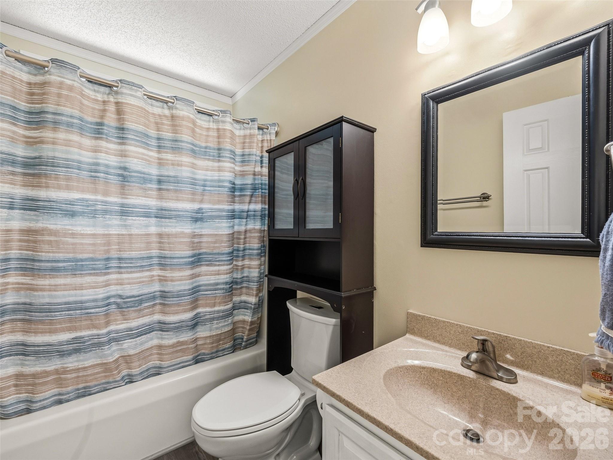 206 Camellia Way — Laurel Park
