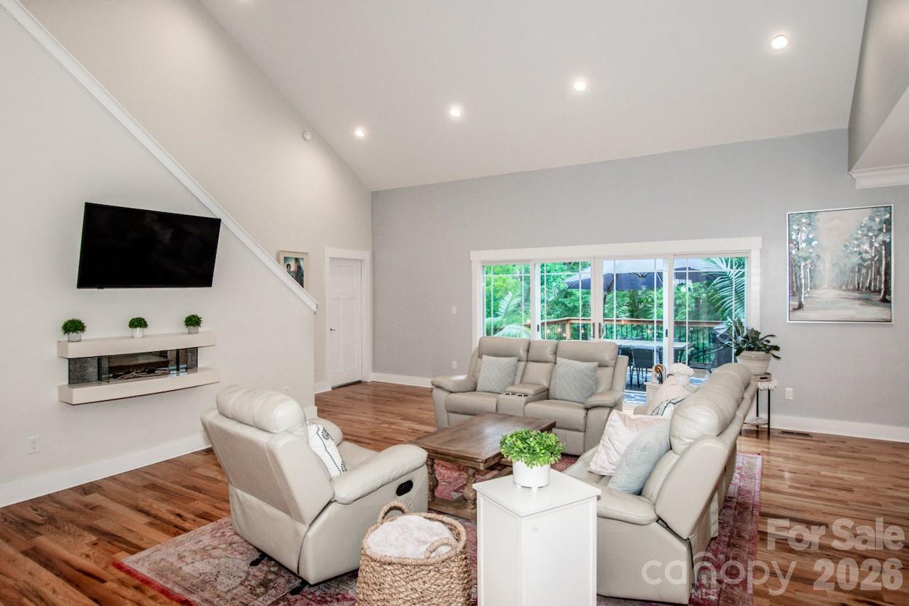 155 Wood Acre Drive — Mooresville