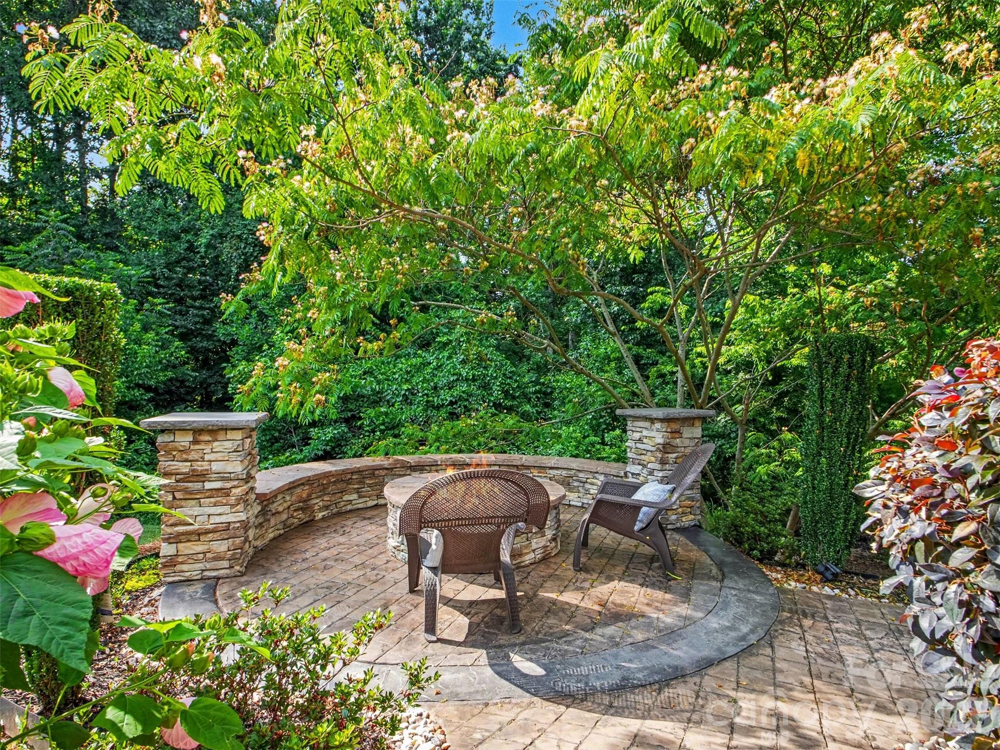 155 Wood Acre Drive — Mooresville