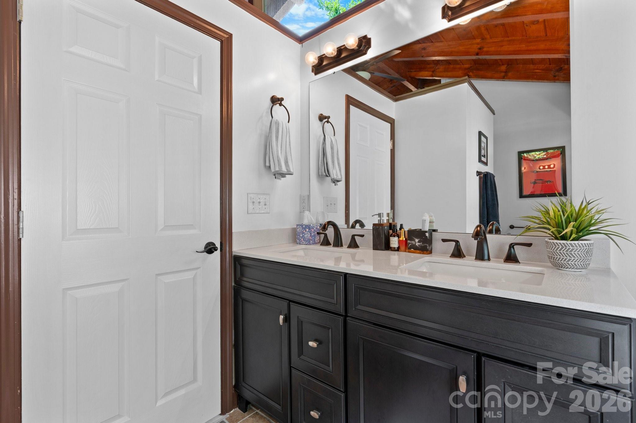 61 Honeycutt Lane #2 — Nebo
