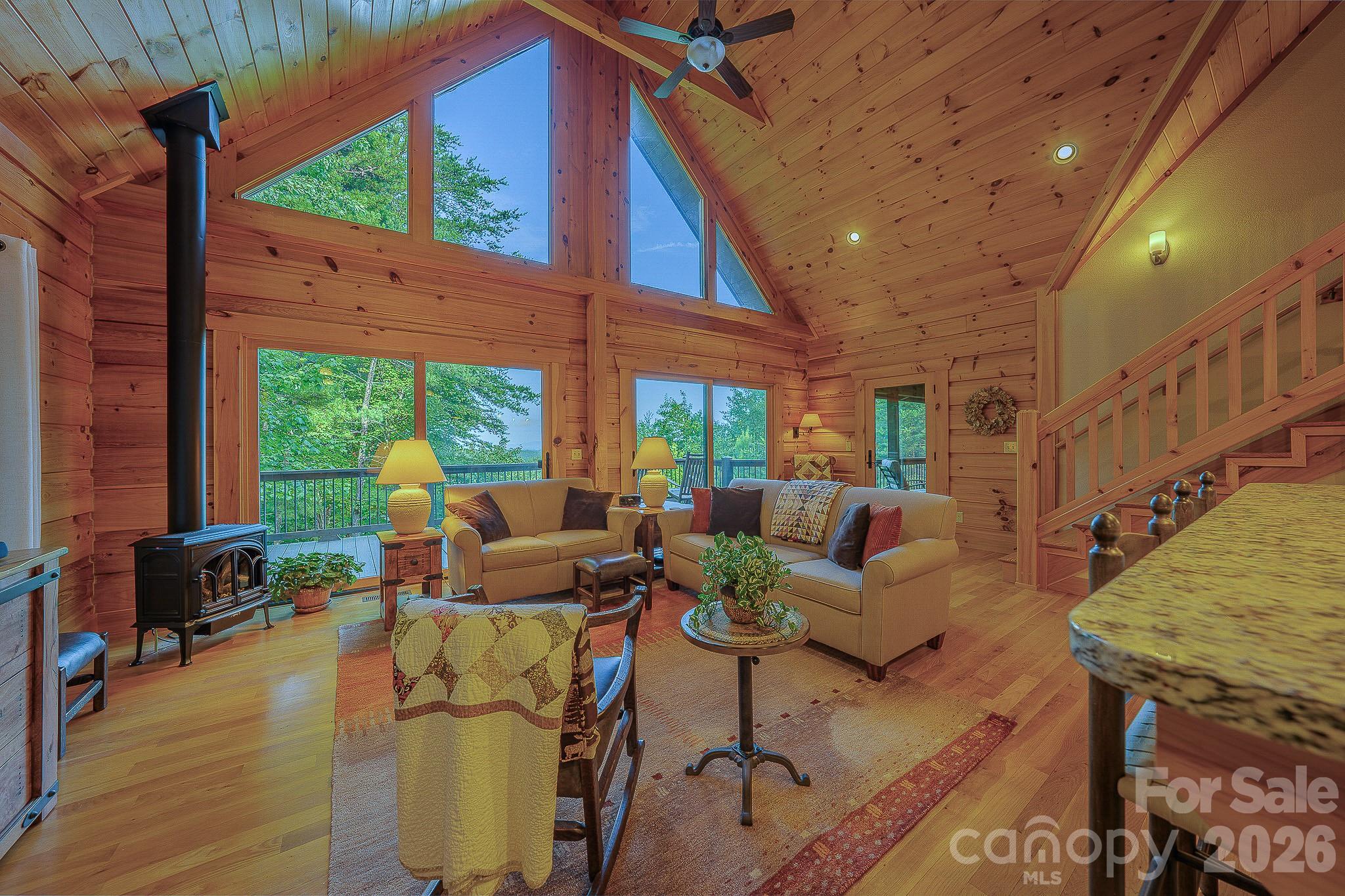 1016 Horizon Trail — Nebo