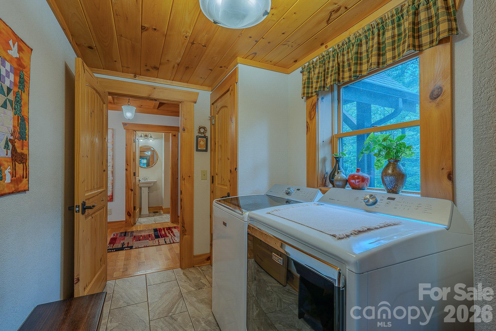 1016 Horizon Trail — Nebo