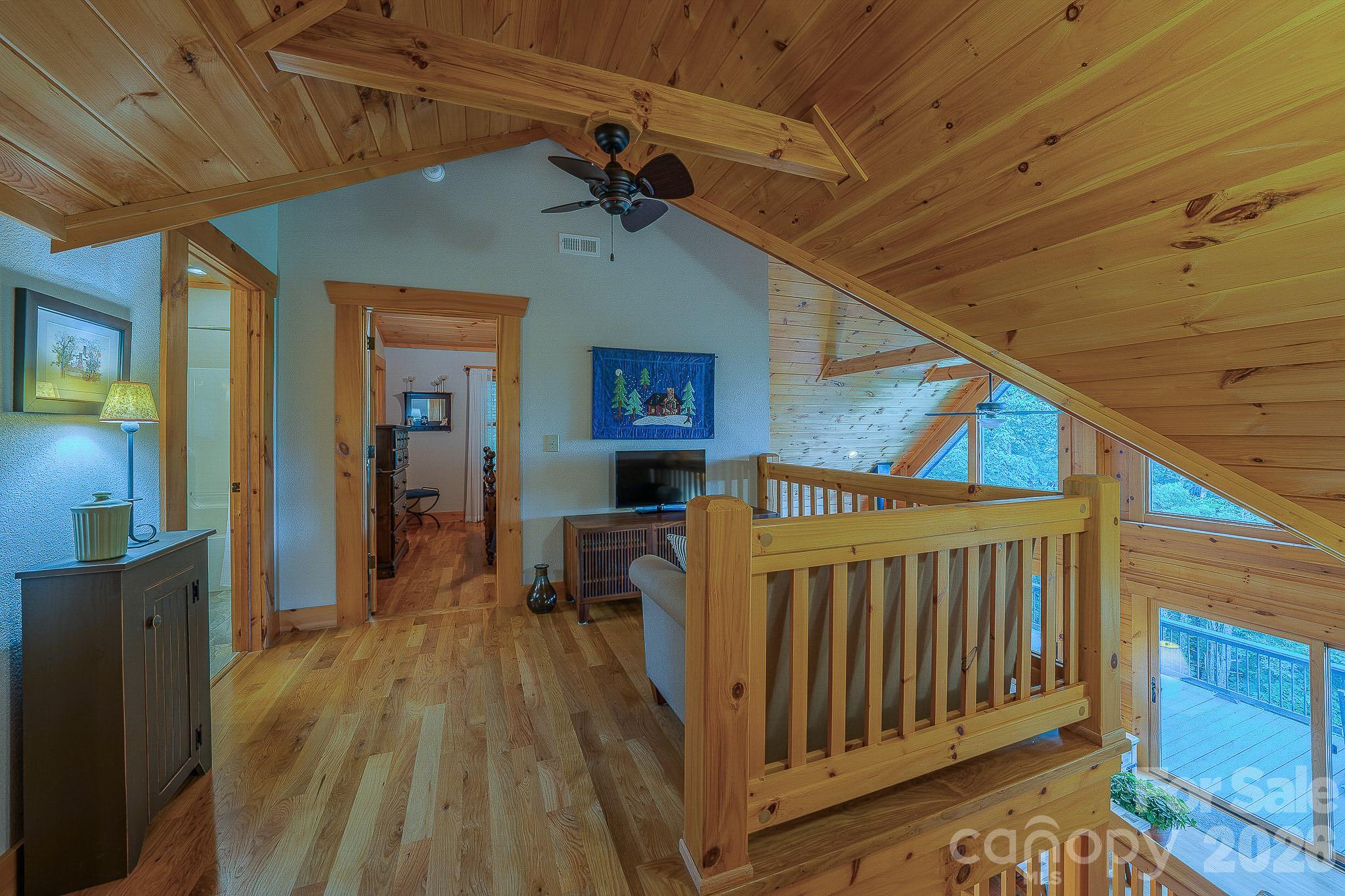 1016 Horizon Trail — Nebo