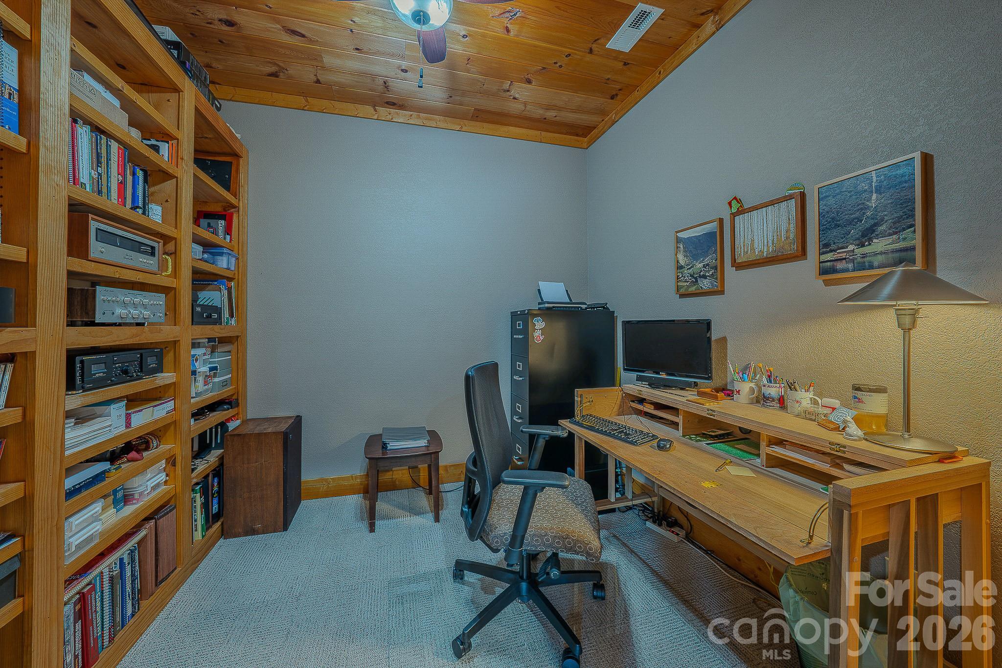 1016 Horizon Trail — Nebo