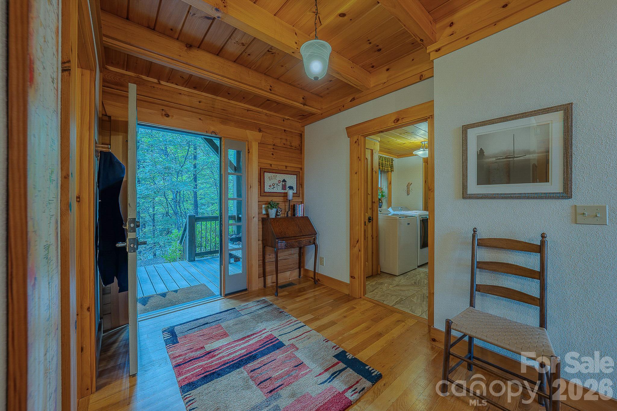 1016 Horizon Trail — Nebo