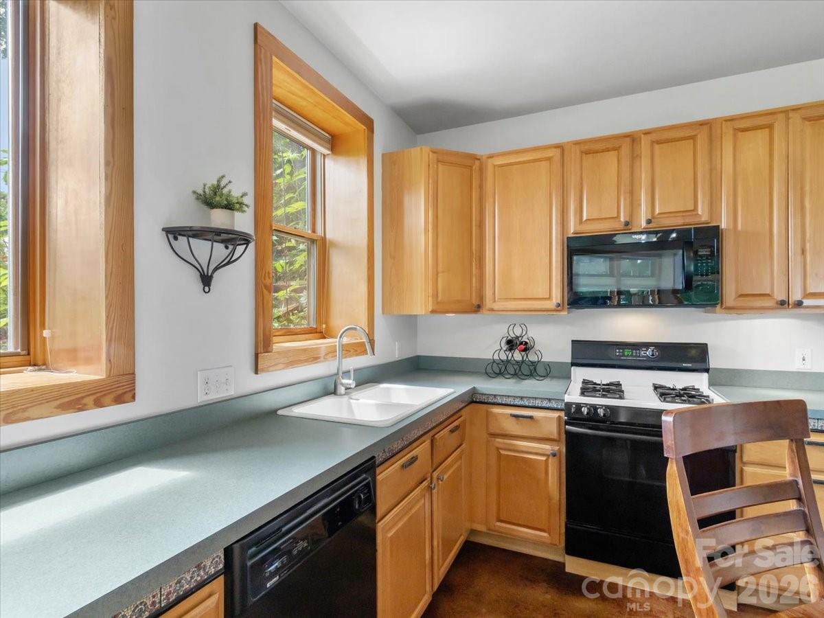 96 Woodrow Avenue — Asheville