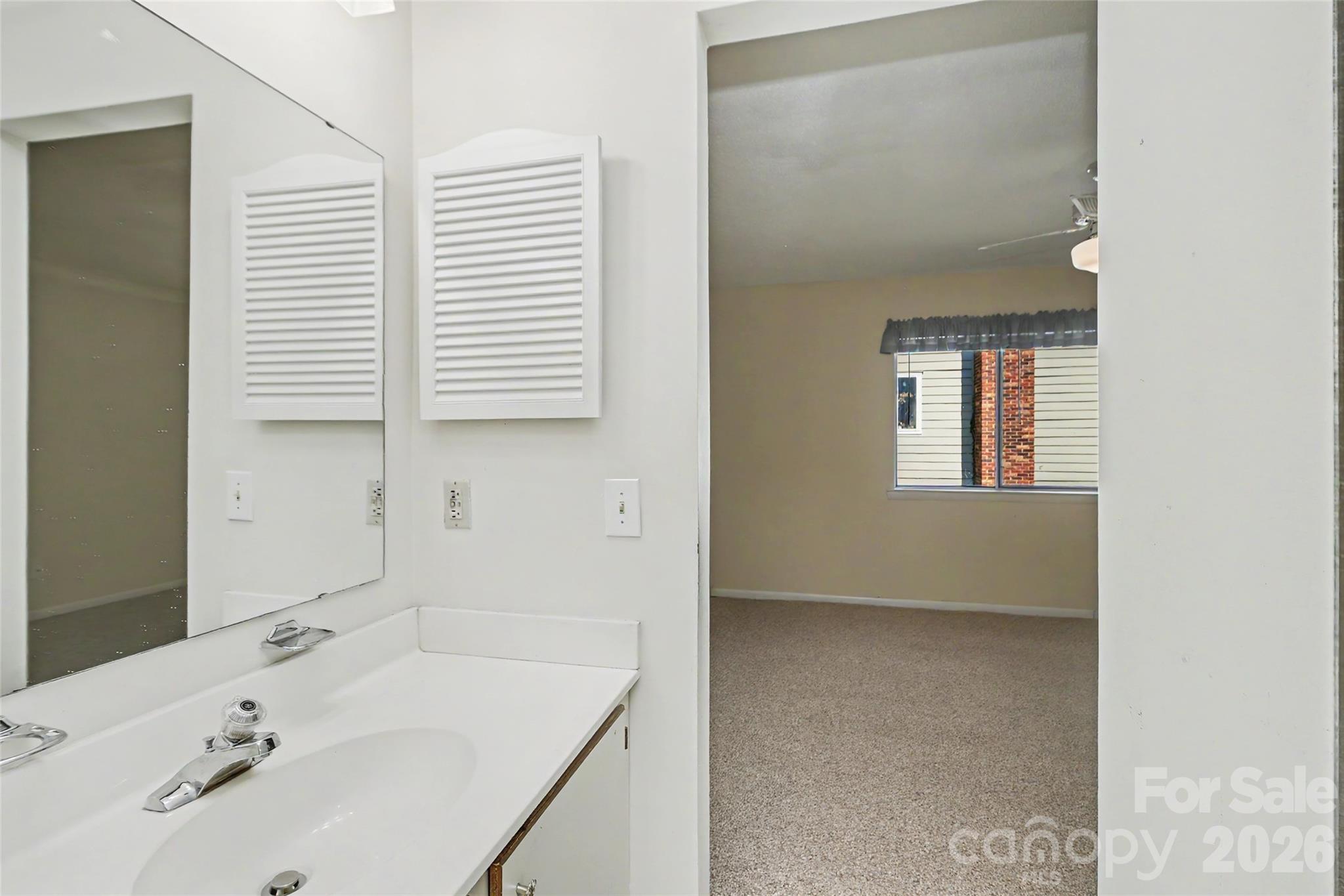 807 Sardis Cove Drive — Charlotte