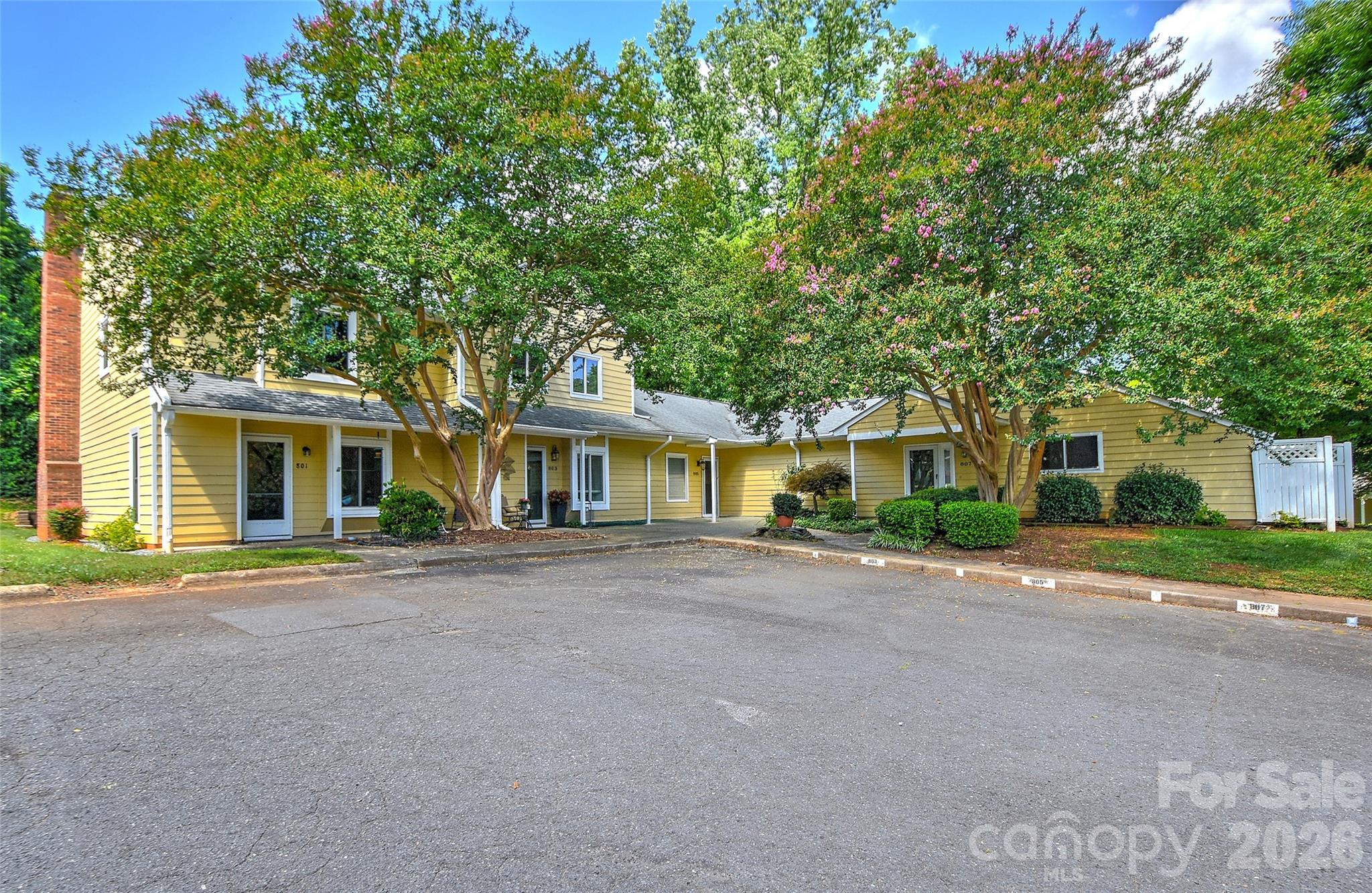 807 Sardis Cove Drive — Charlotte