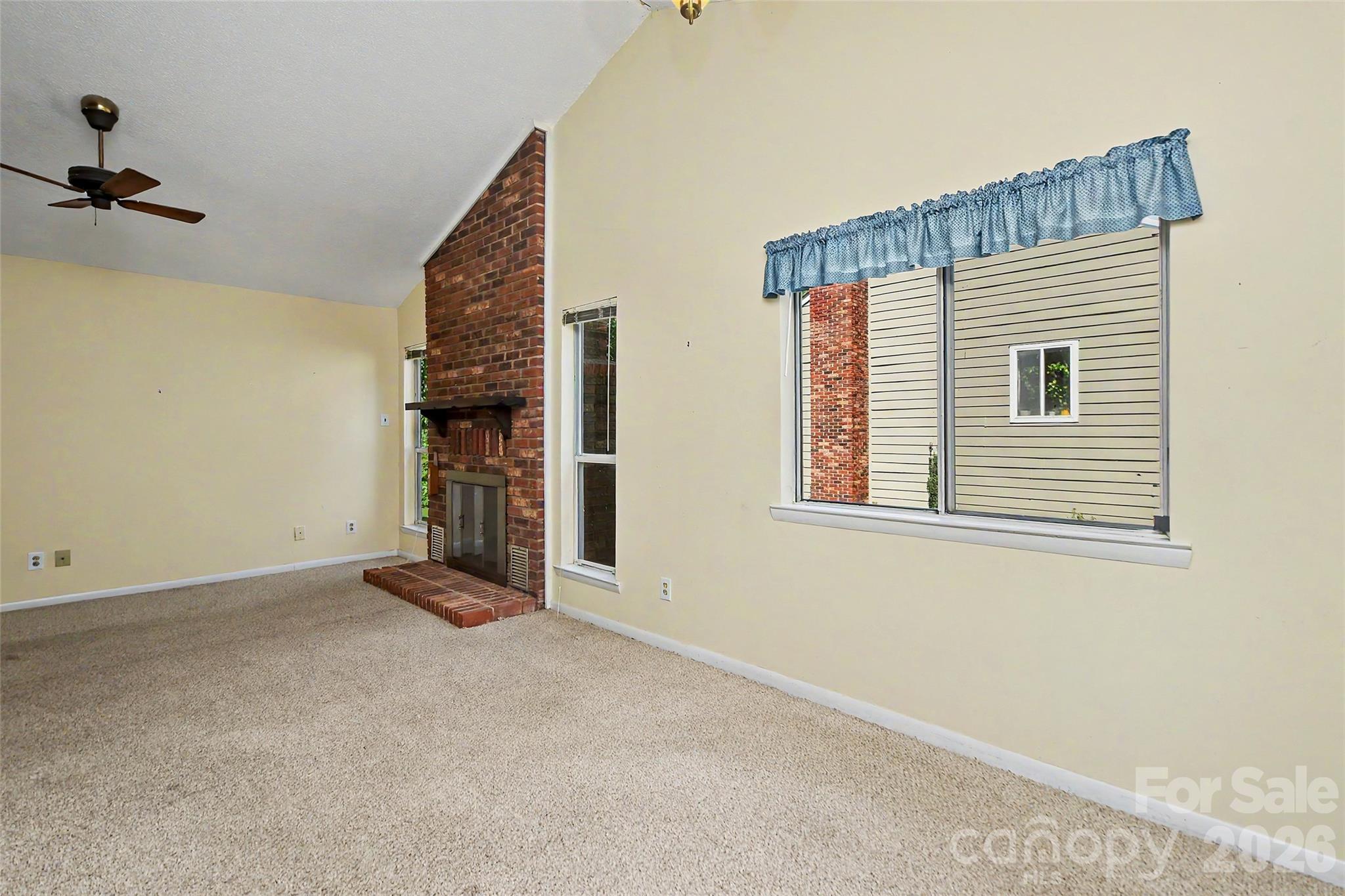 807 Sardis Cove Drive — Charlotte