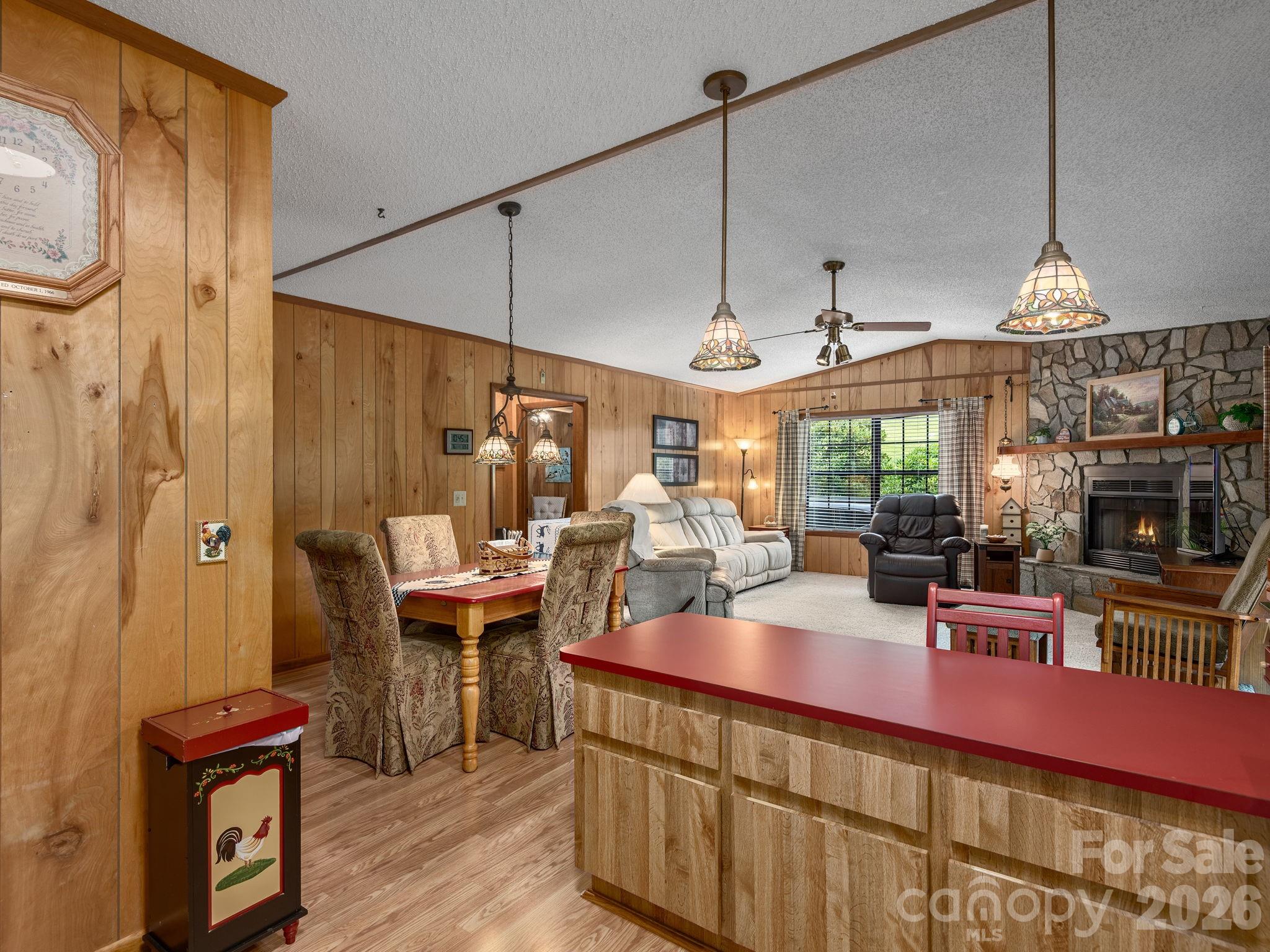 85 Hillcrest Road — Maggie Valley
